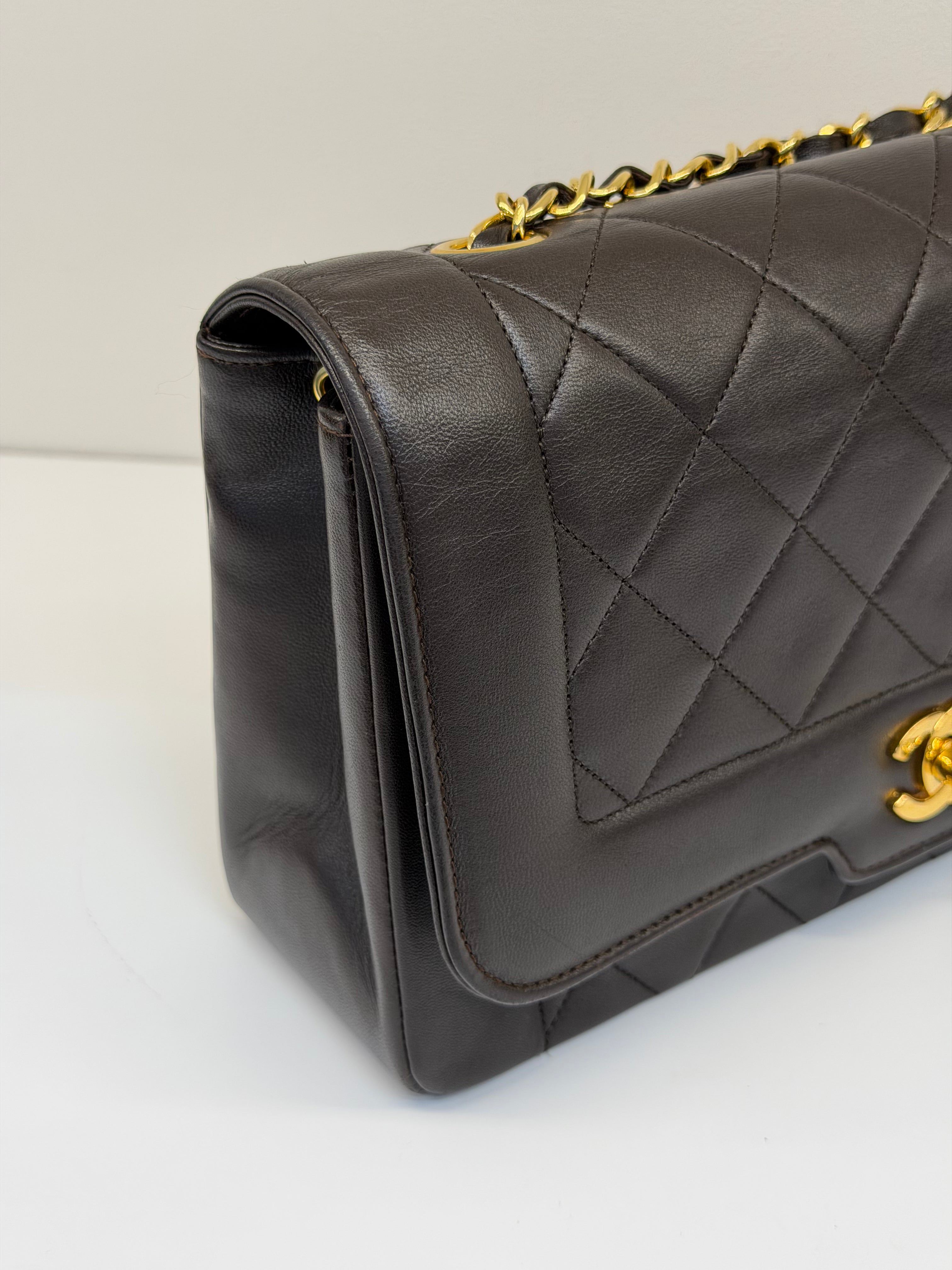 Borsa Chanel Diana in Pelle Marrone