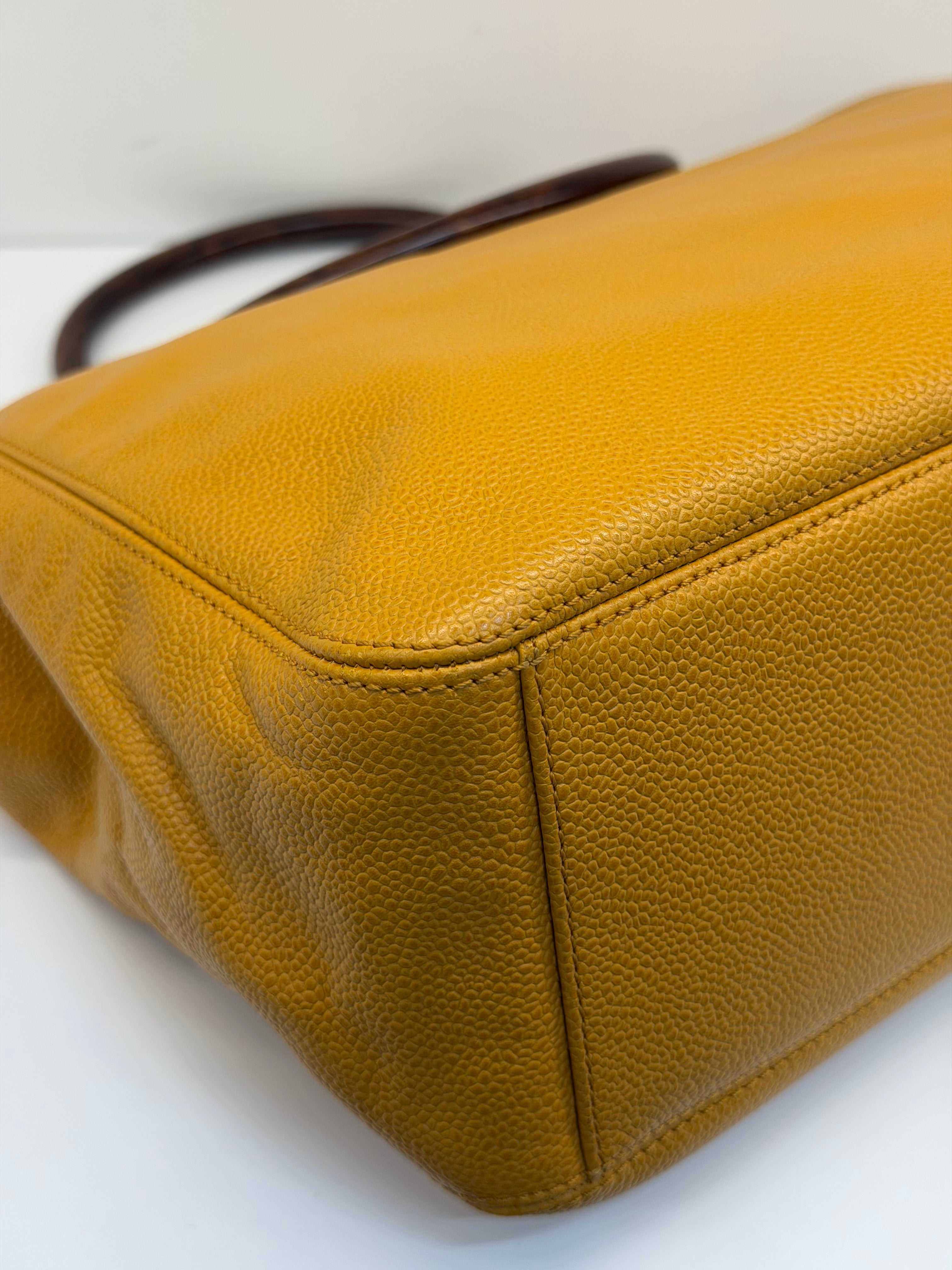 Borsa Tote Chanel Vintage in Pelle Caviar