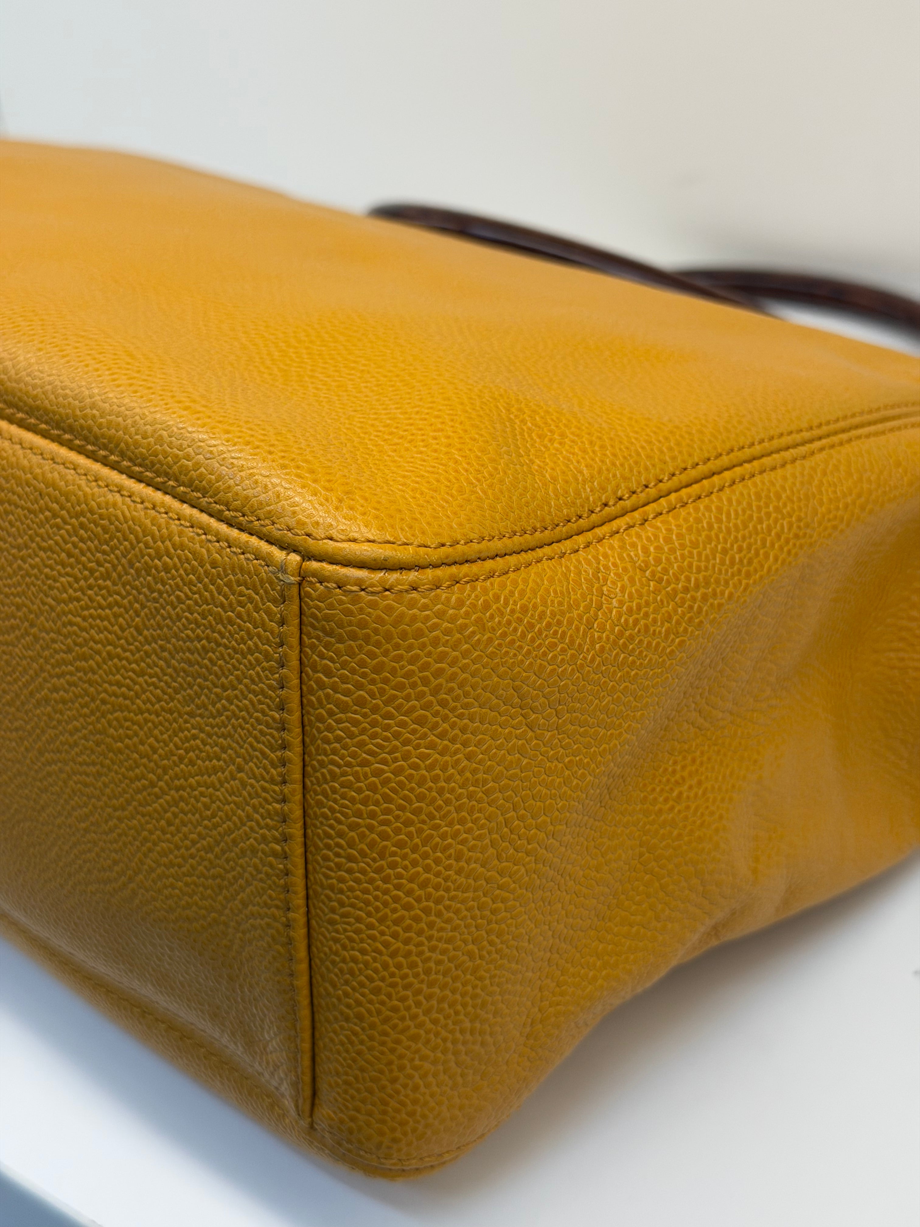 Borsa Tote Chanel Vintage in Pelle Caviar