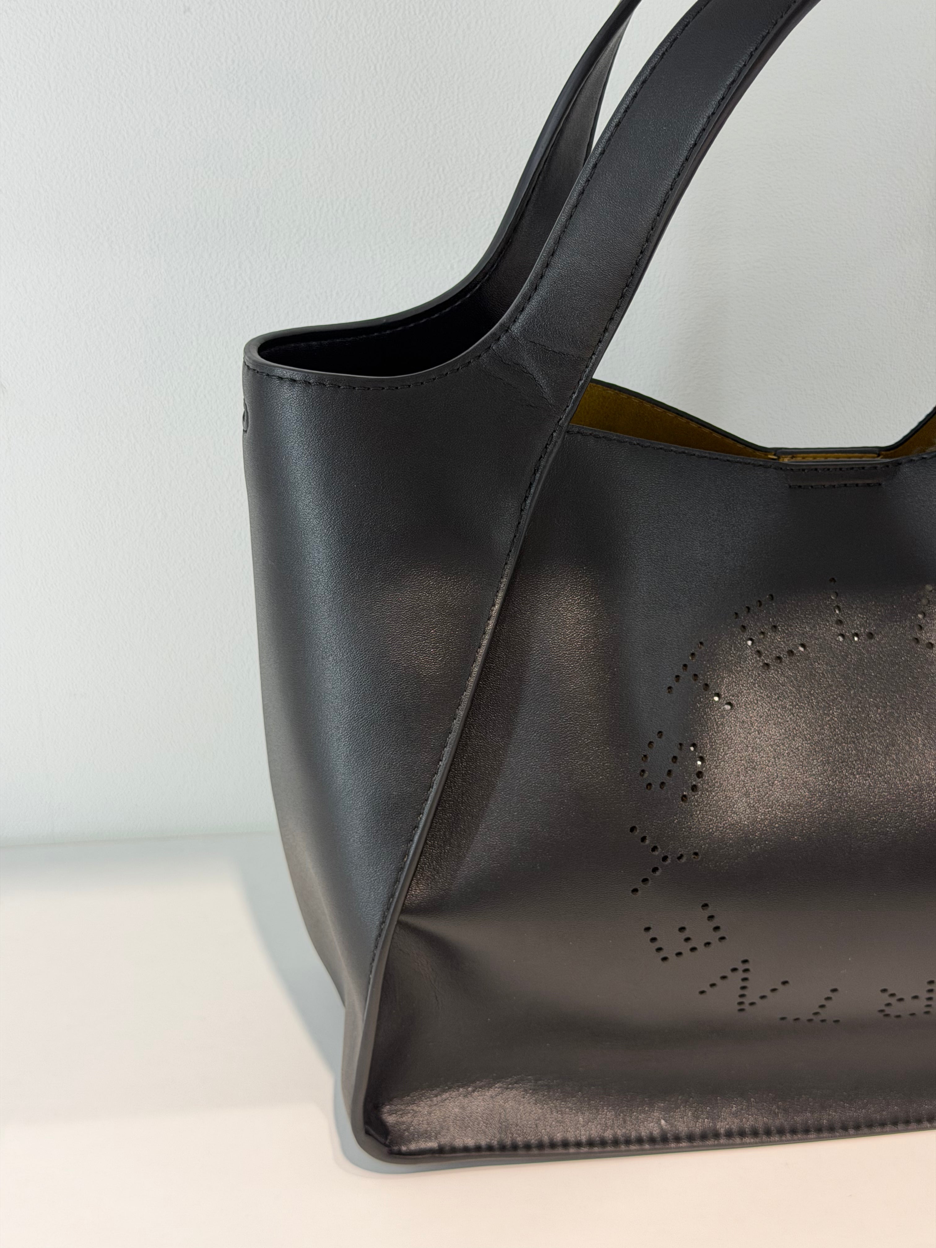 Borsa Tote Nera di Stella McCartney