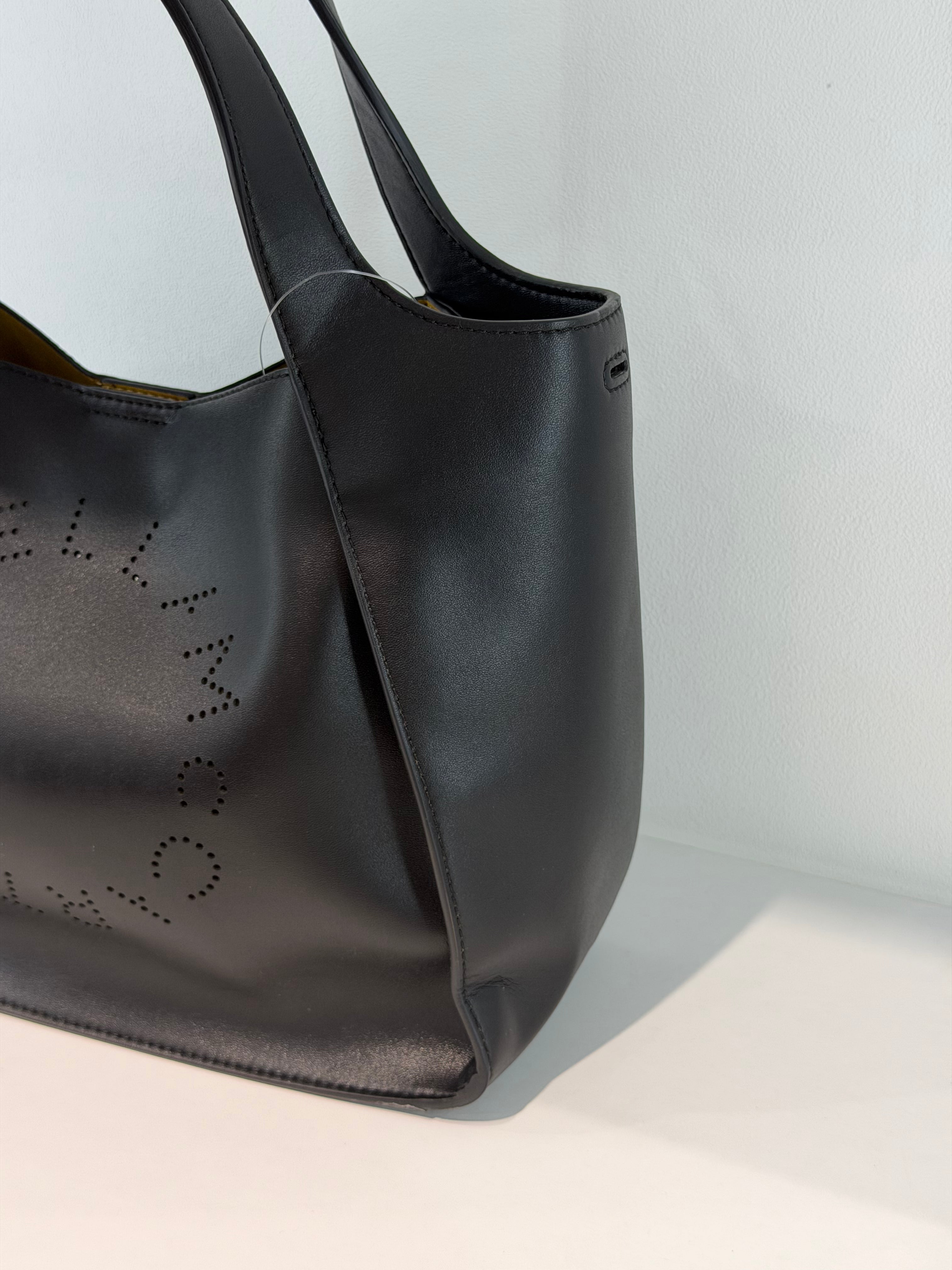 Borsa Tote Nera di Stella McCartney