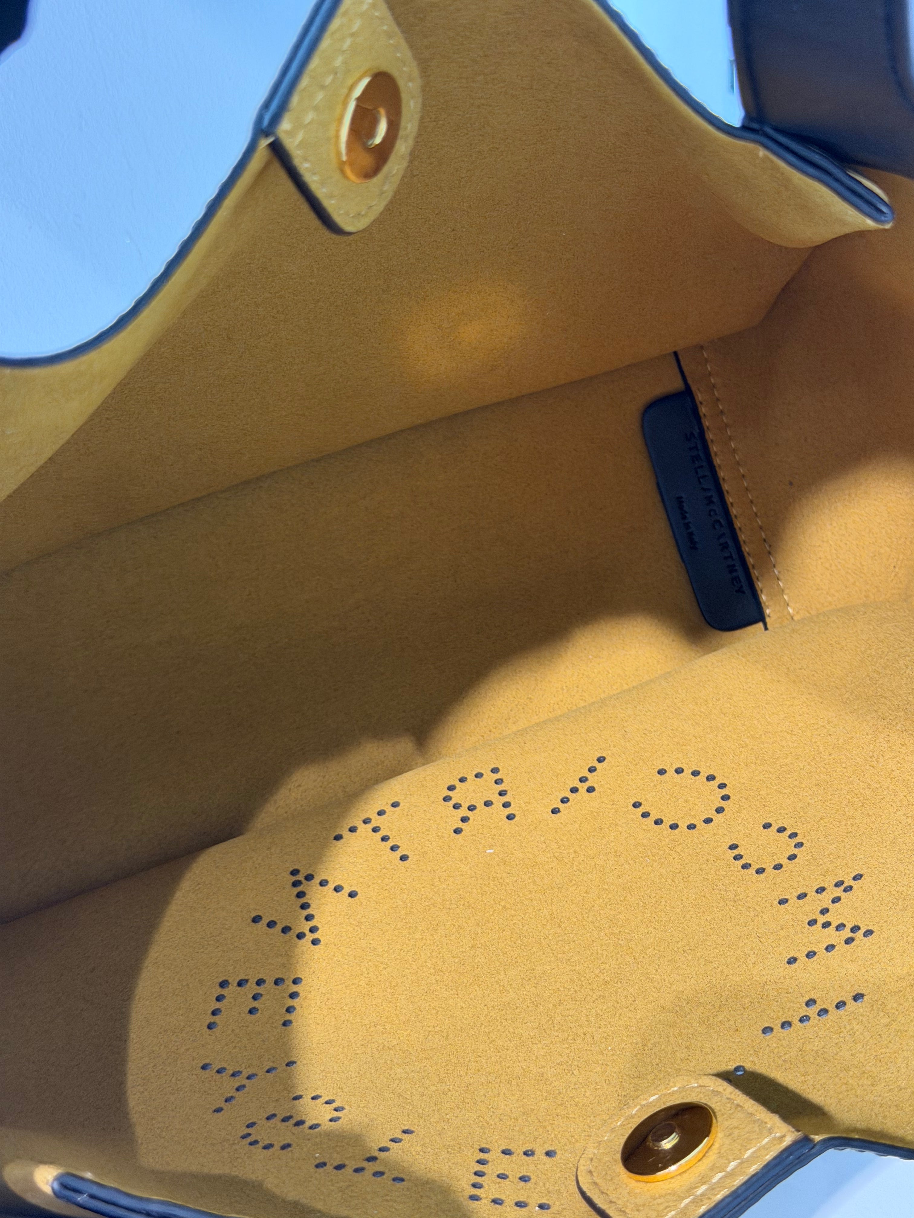 Borsa Tote Nera di Stella McCartney