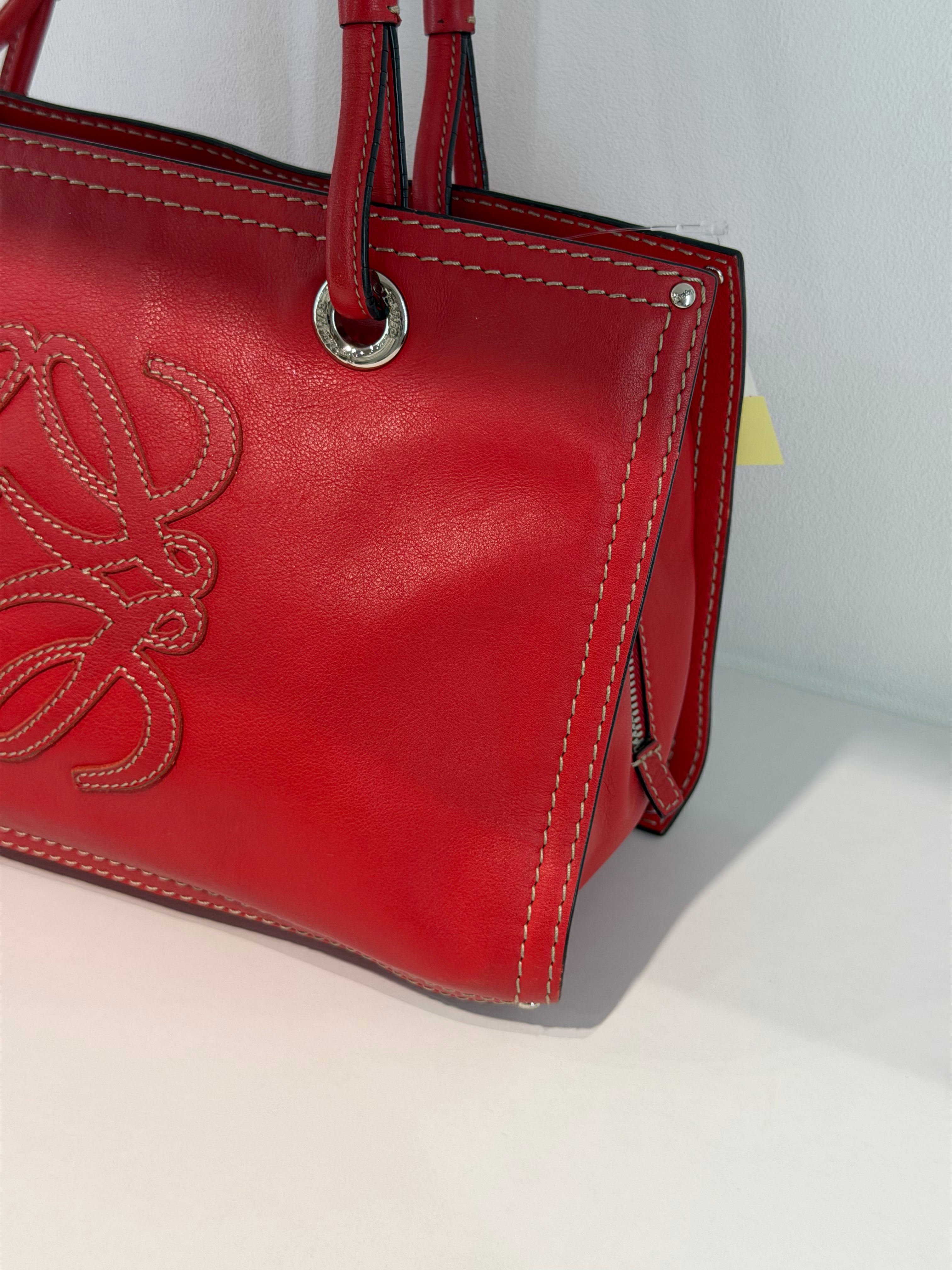 Loewe Logo Tote in Pelle Rossa