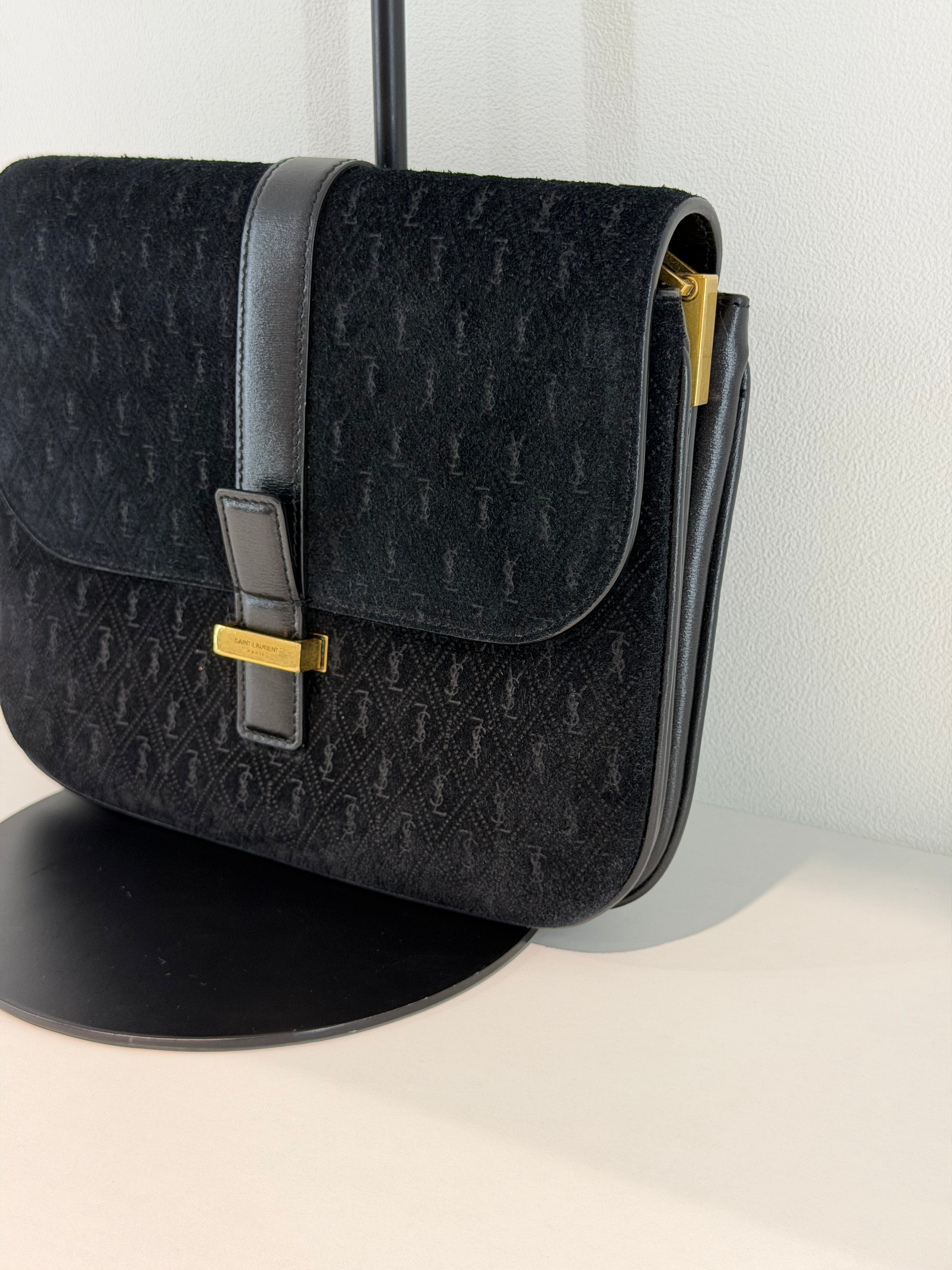 Borsa a Tracolla Saint Laurent Le Monogramme Small Satchel in Suede Nero