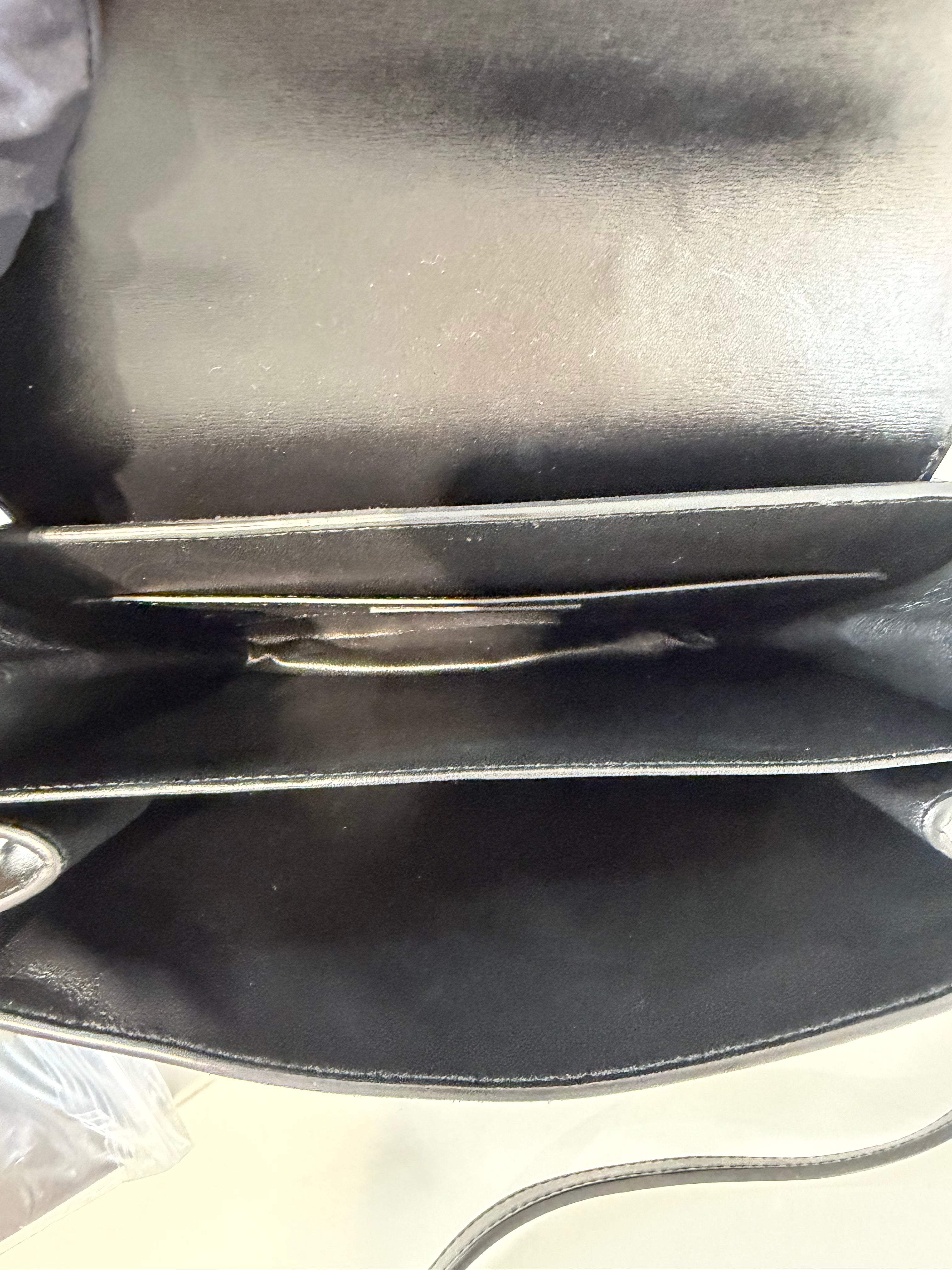 Borsa a Tracolla Saint Laurent Le Monogramme Small Satchel in Suede Nero