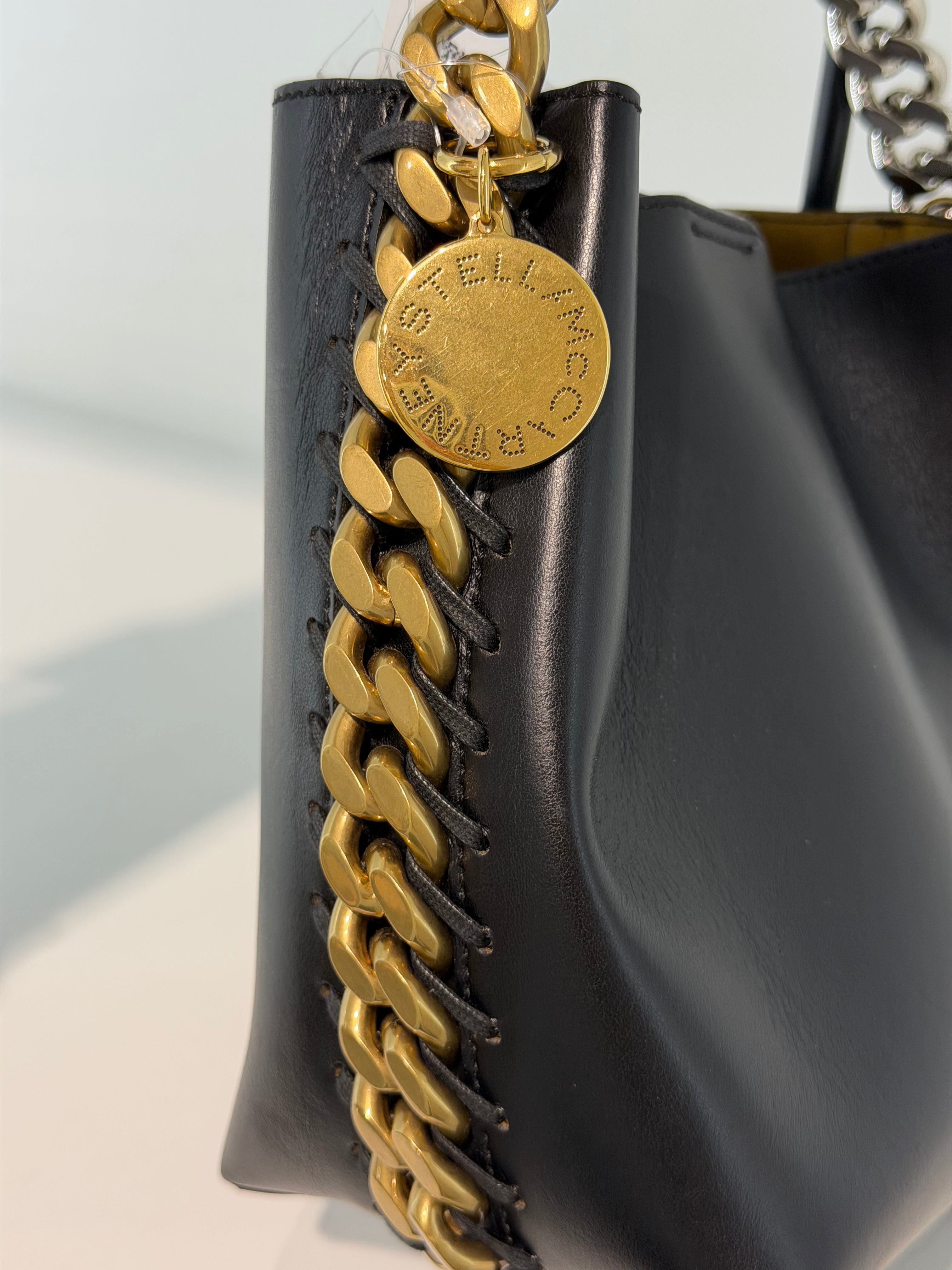Borsa a Secchiello Stella McCartney Frayme in Ecopelle Nera