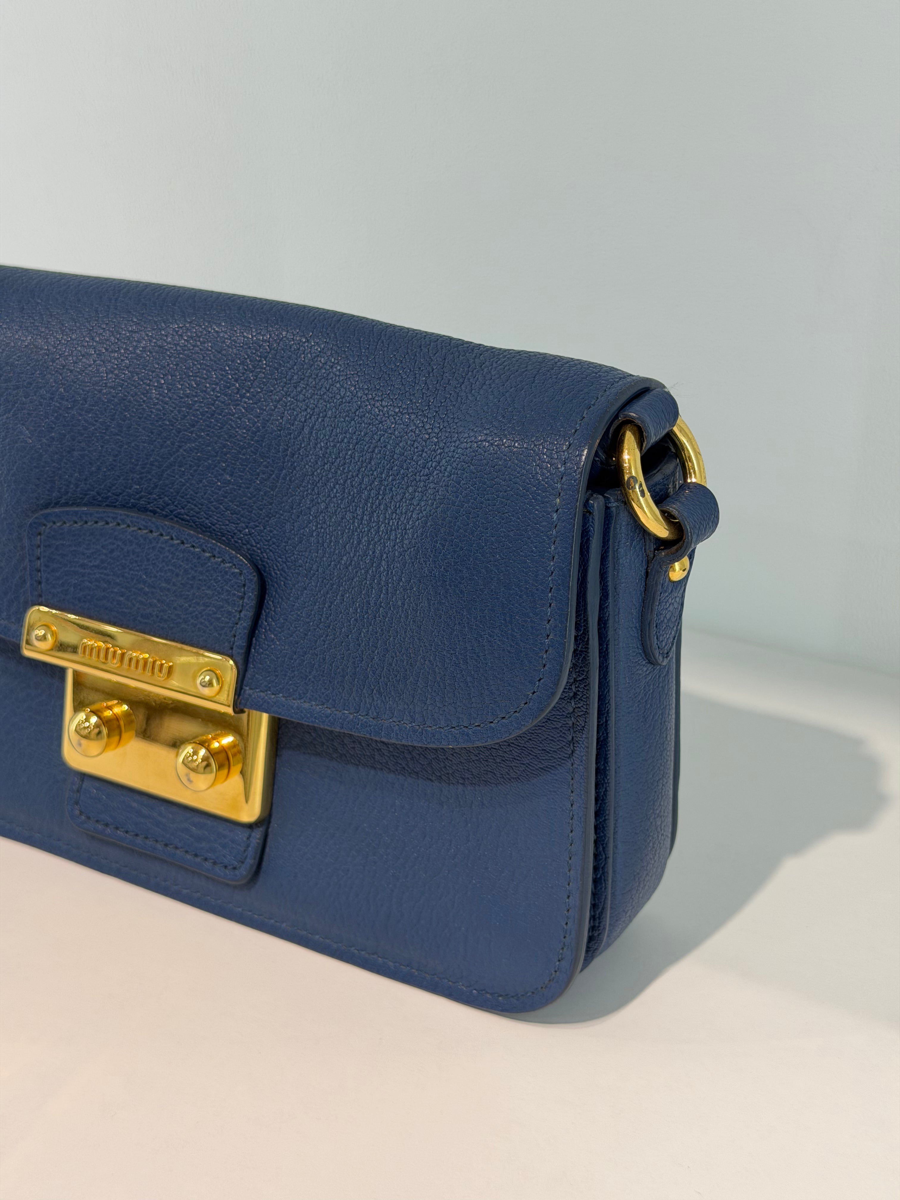 Borsa a Tracolla Miu Miu in Pelle Blu