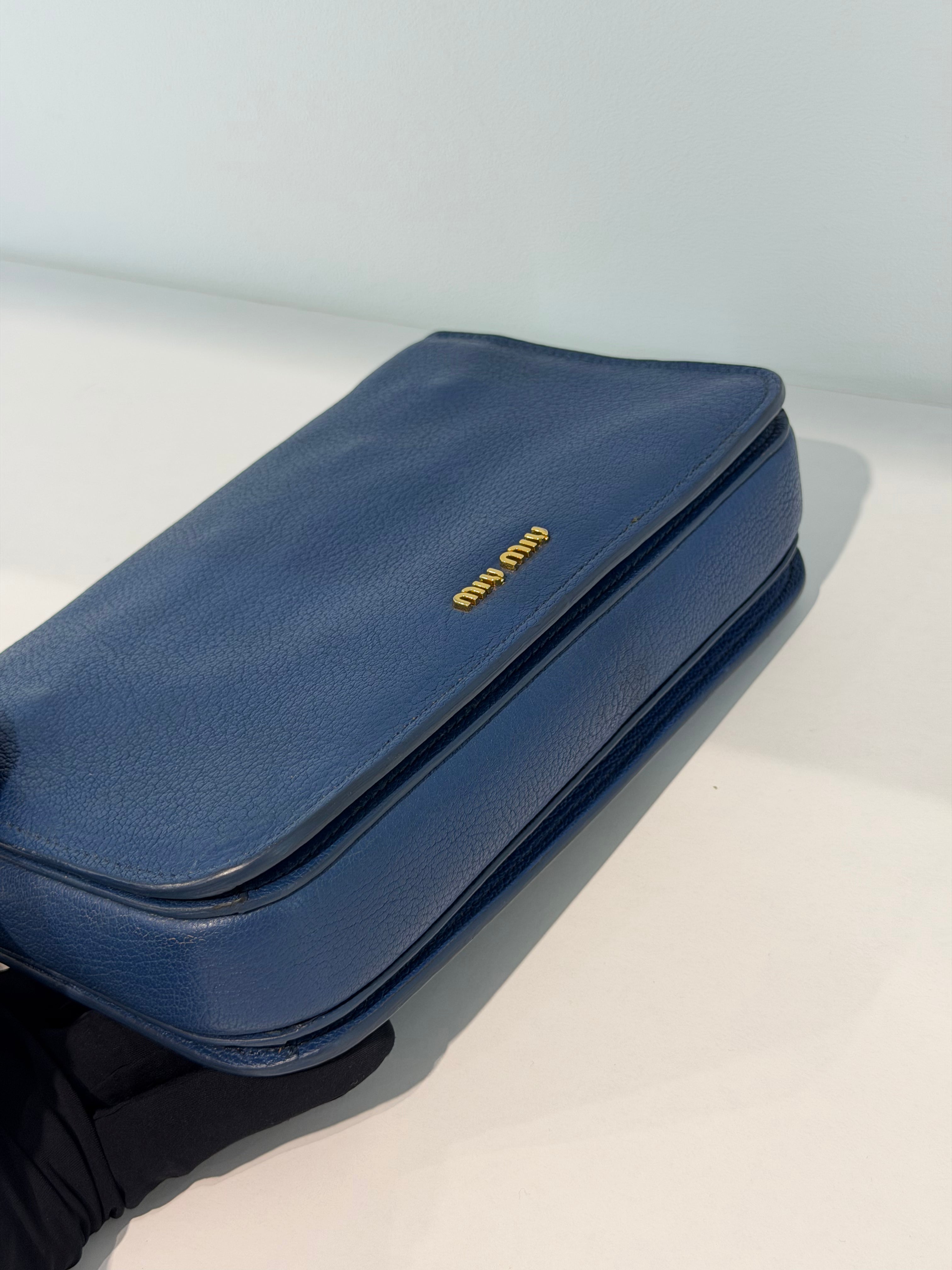 Borsa a Tracolla Miu Miu in Pelle Blu