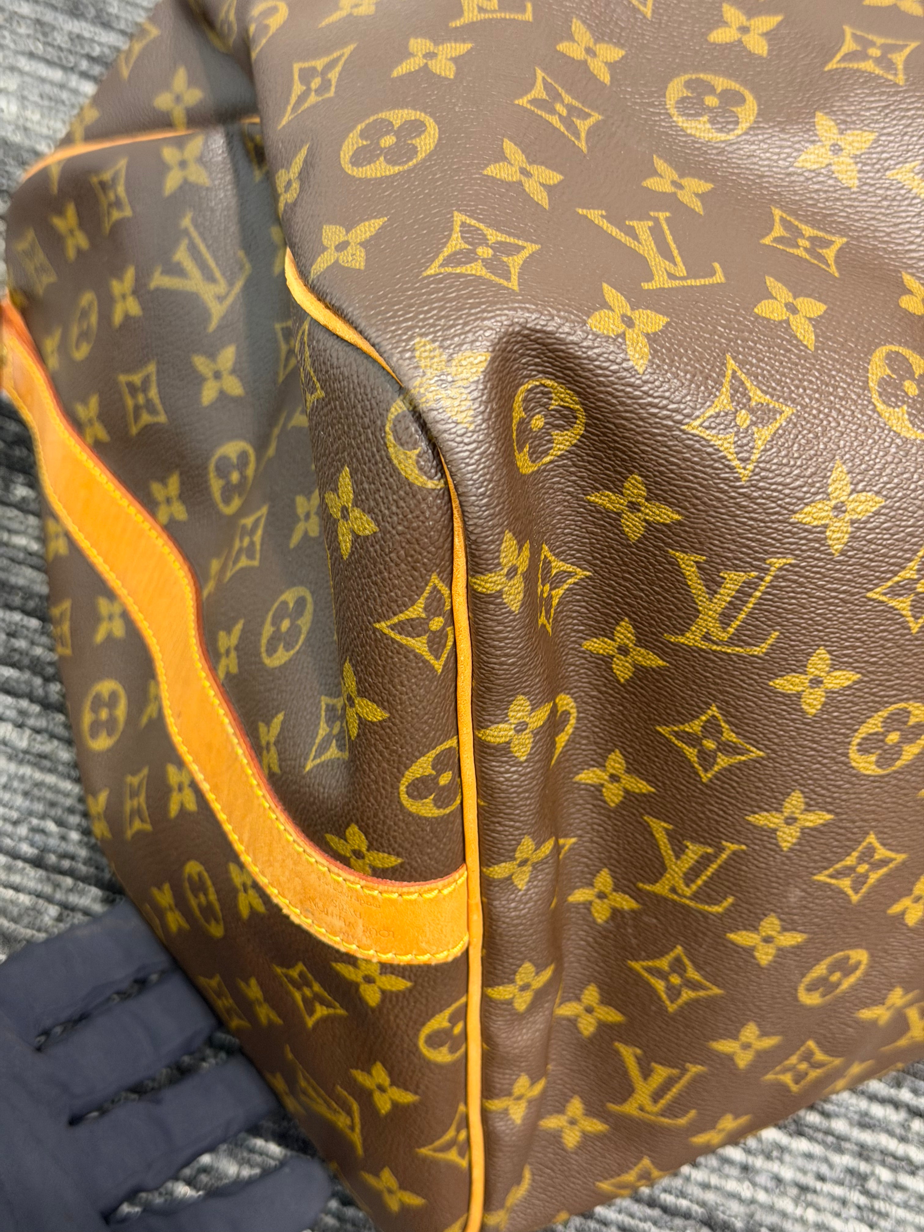 Louis Vuitton Monogram Keepall Bandoulière 60
