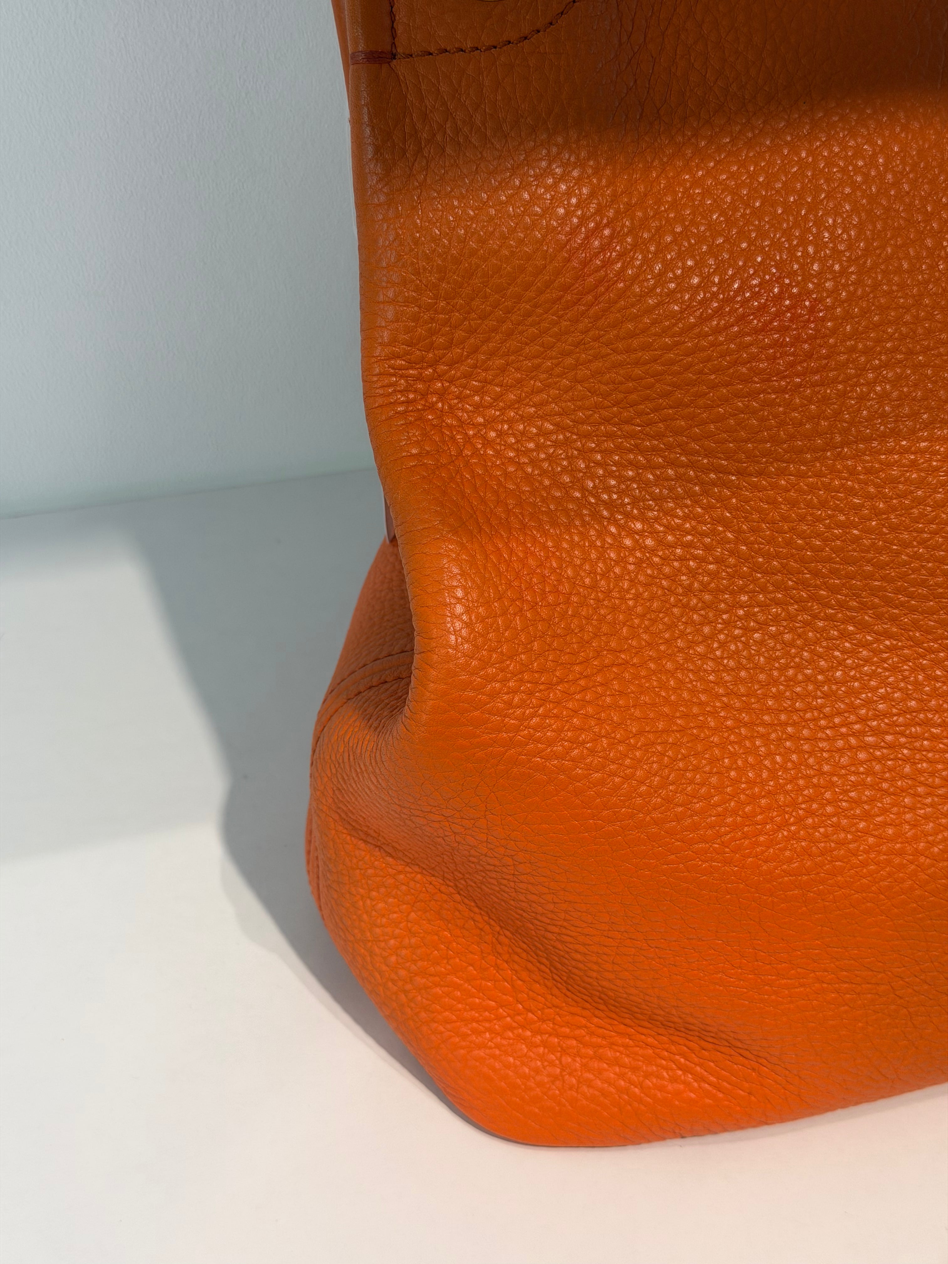 Borsa a Spalla Prada Vitello Daino Hobo in Pelle Martellata