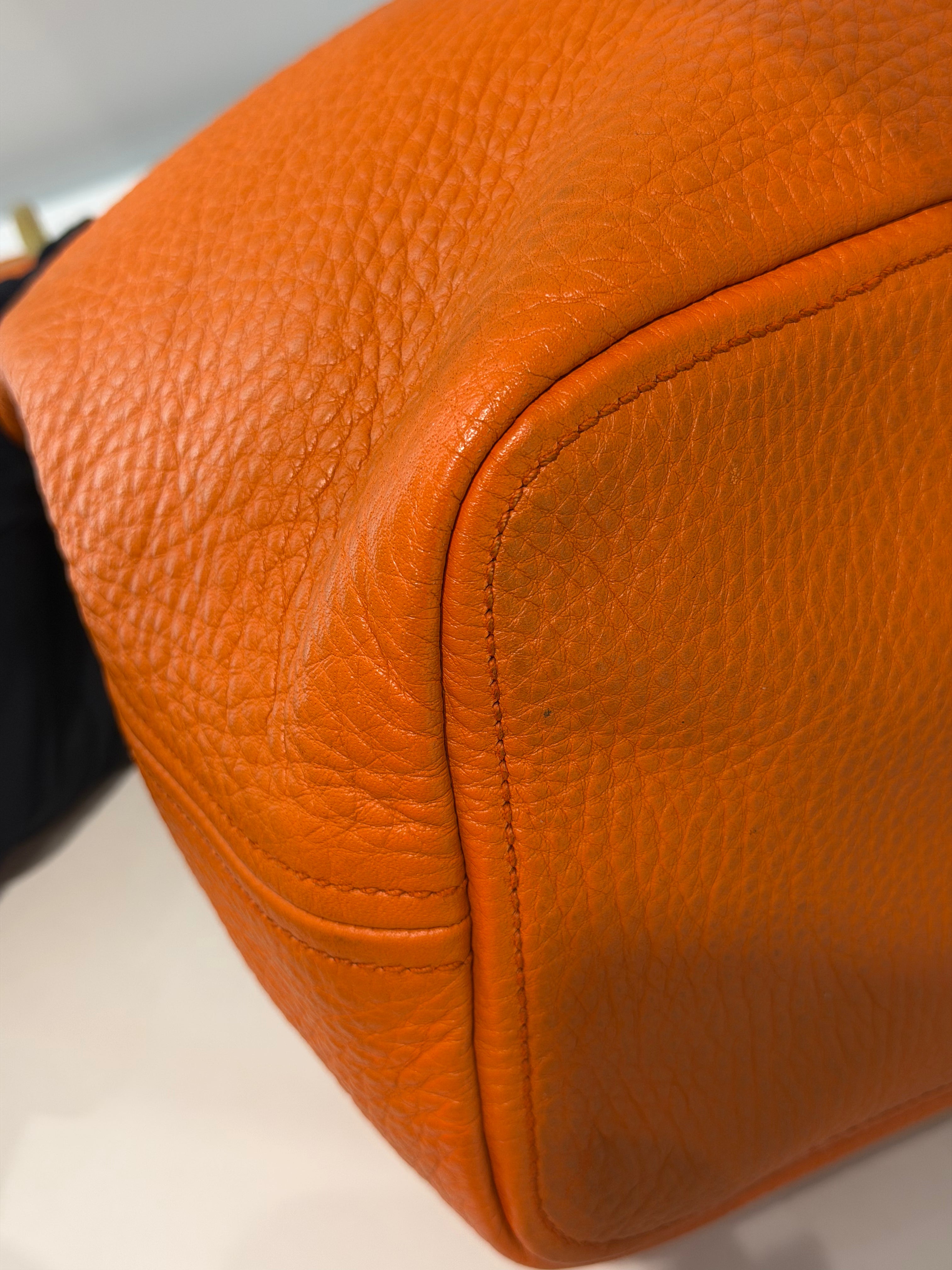 Borsa a Spalla Prada Vitello Daino Hobo in Pelle Martellata