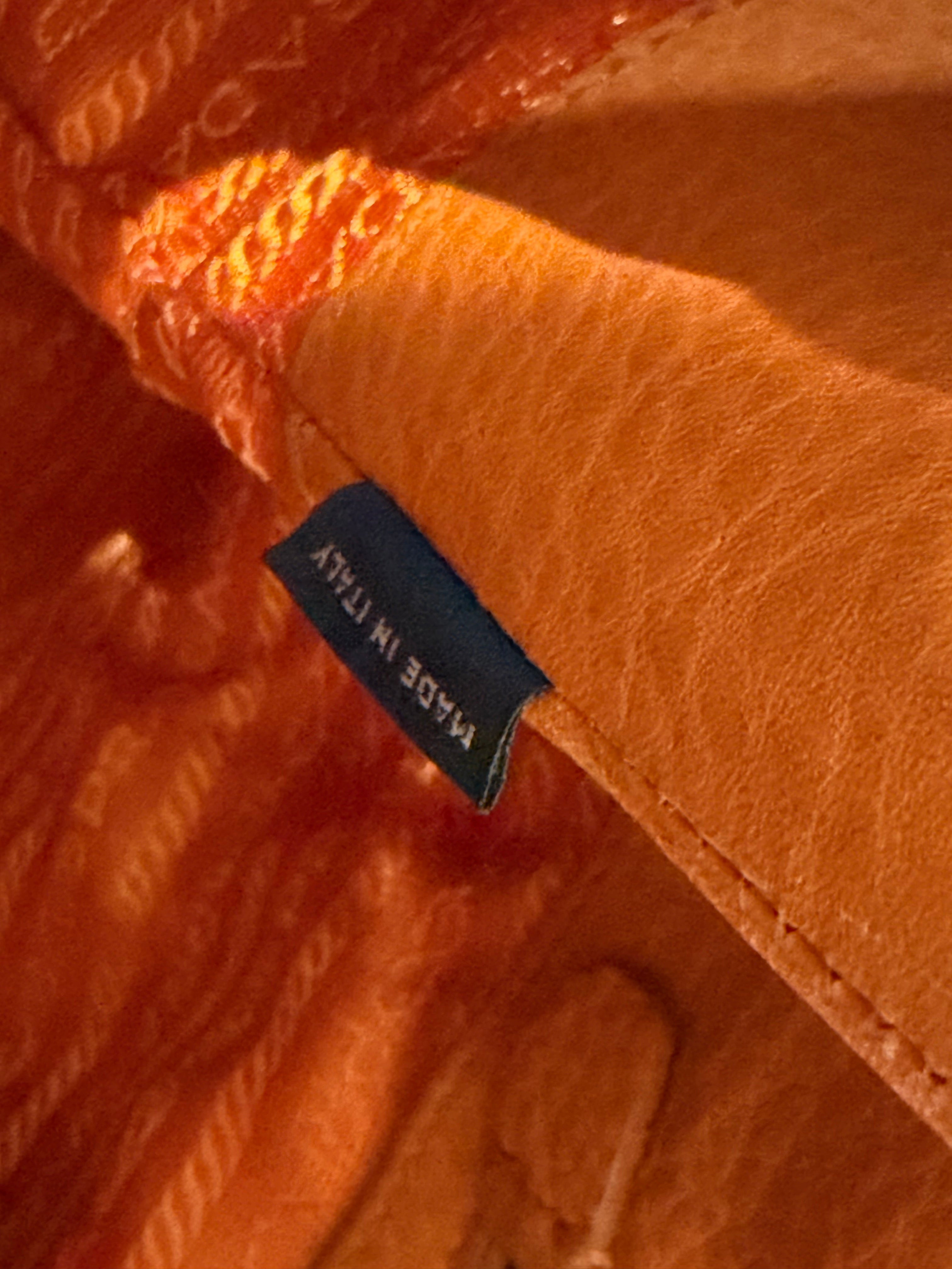 Borsa a Spalla Prada Vitello Daino Hobo in Pelle Martellata