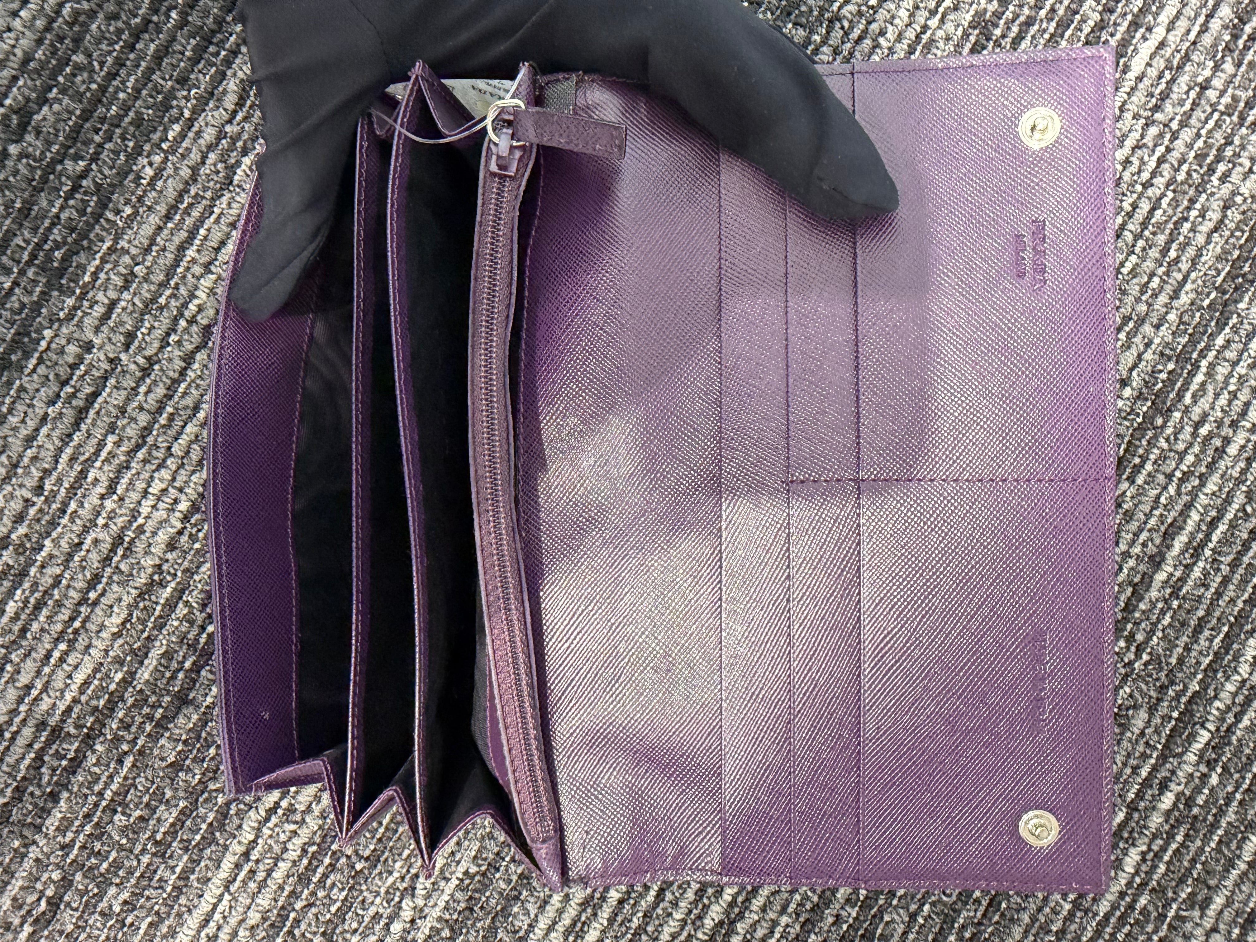 Portafoglio  Lungo Prada  Viola