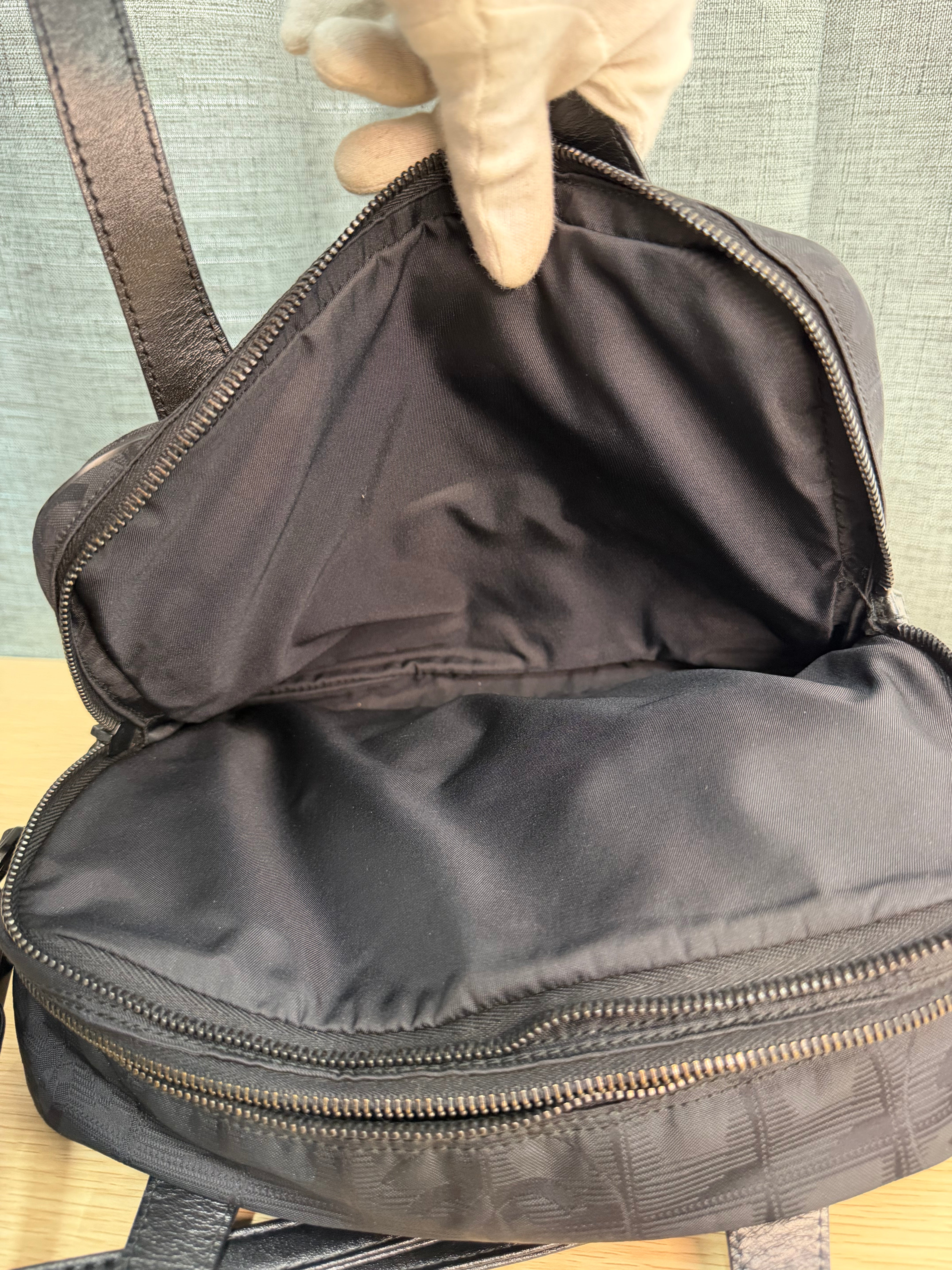 Borsa Chanel New Travel Line in Nylon nero con Tracolla Regolabile