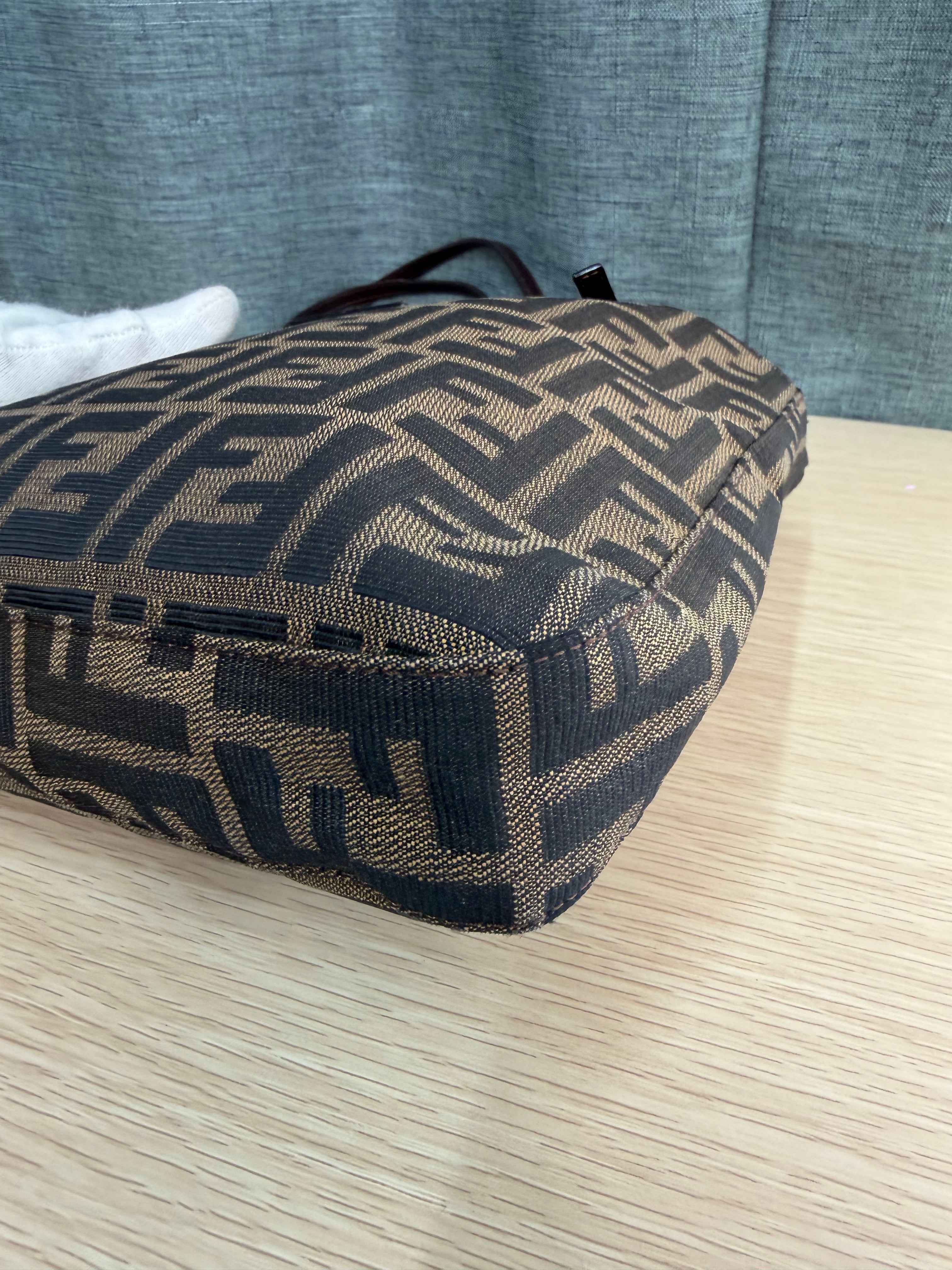 Borsa a Spalla Fendi Vintage in Tela Zucca