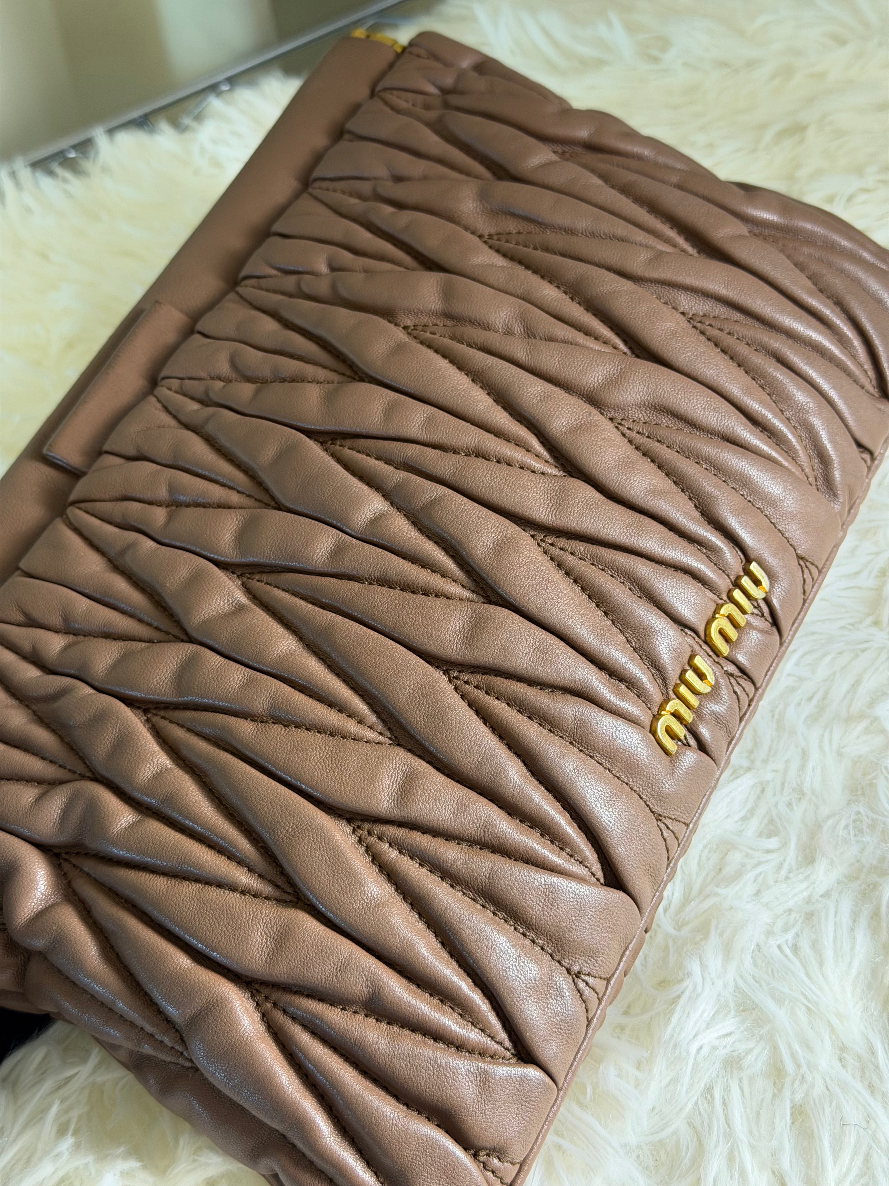 Pochette Miu Miu