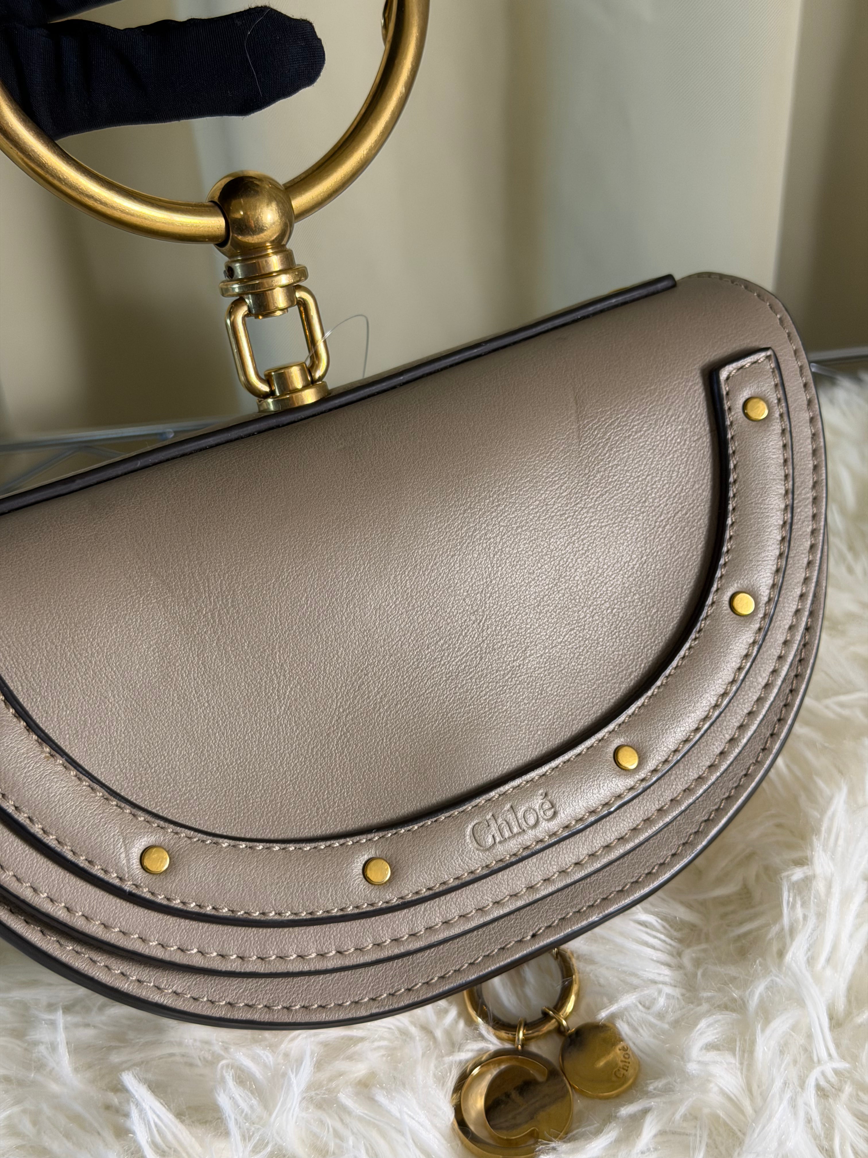Borsa Chloé Nile Minaudiere in Pelle Grigia