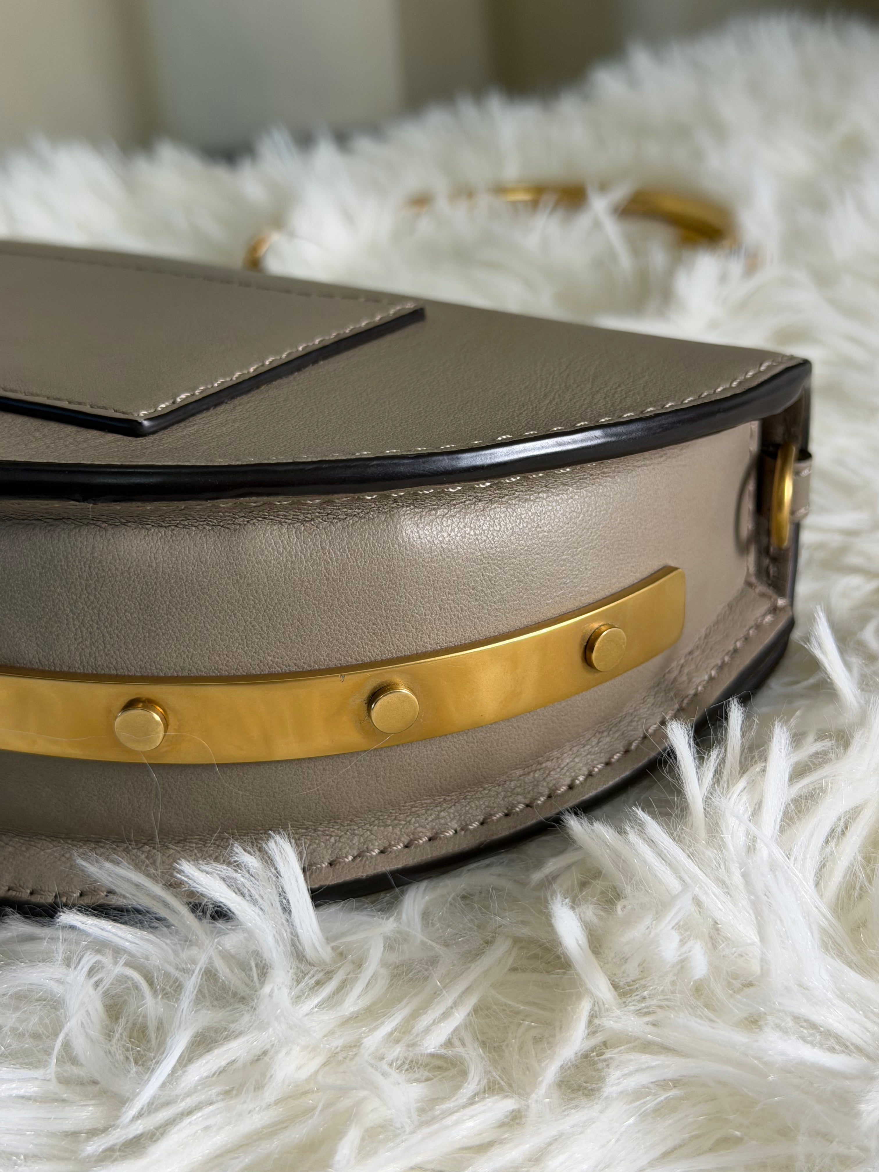 Borsa Chloé Nile Minaudiere in Pelle Grigia