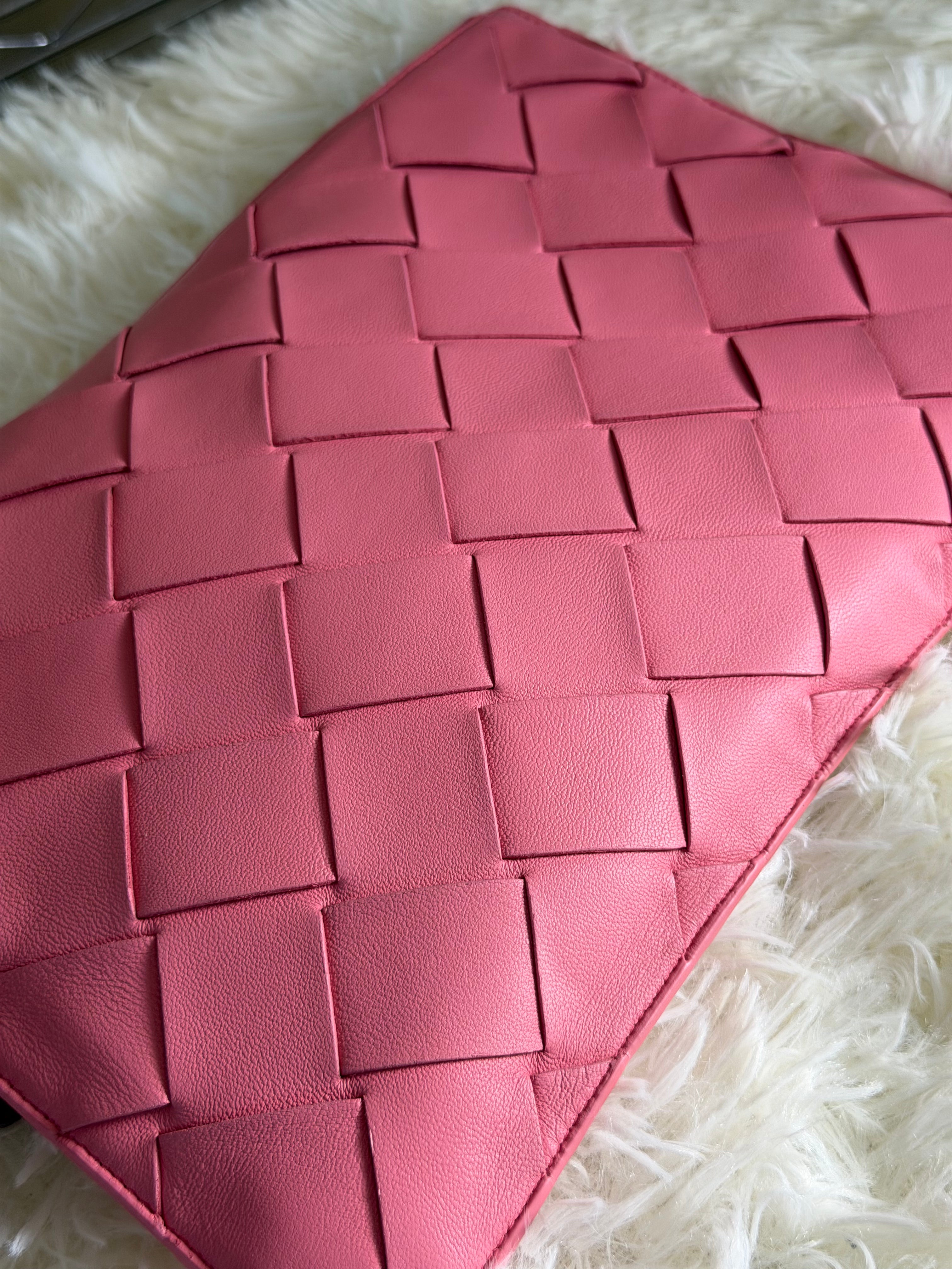 Pochette di Bottega Veneta in Pelle Rosa