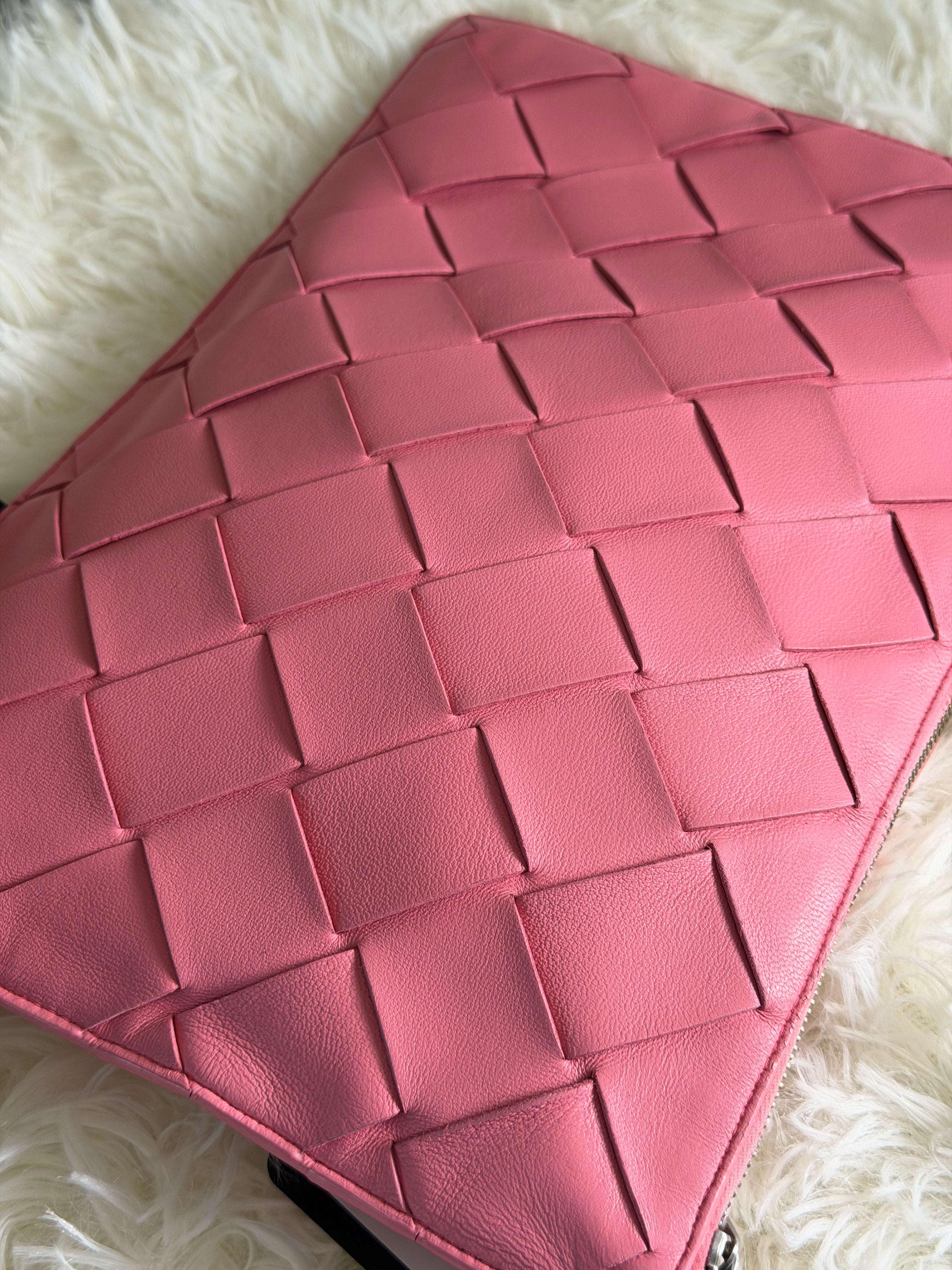 Pochette di Bottega Veneta in Pelle Rosa