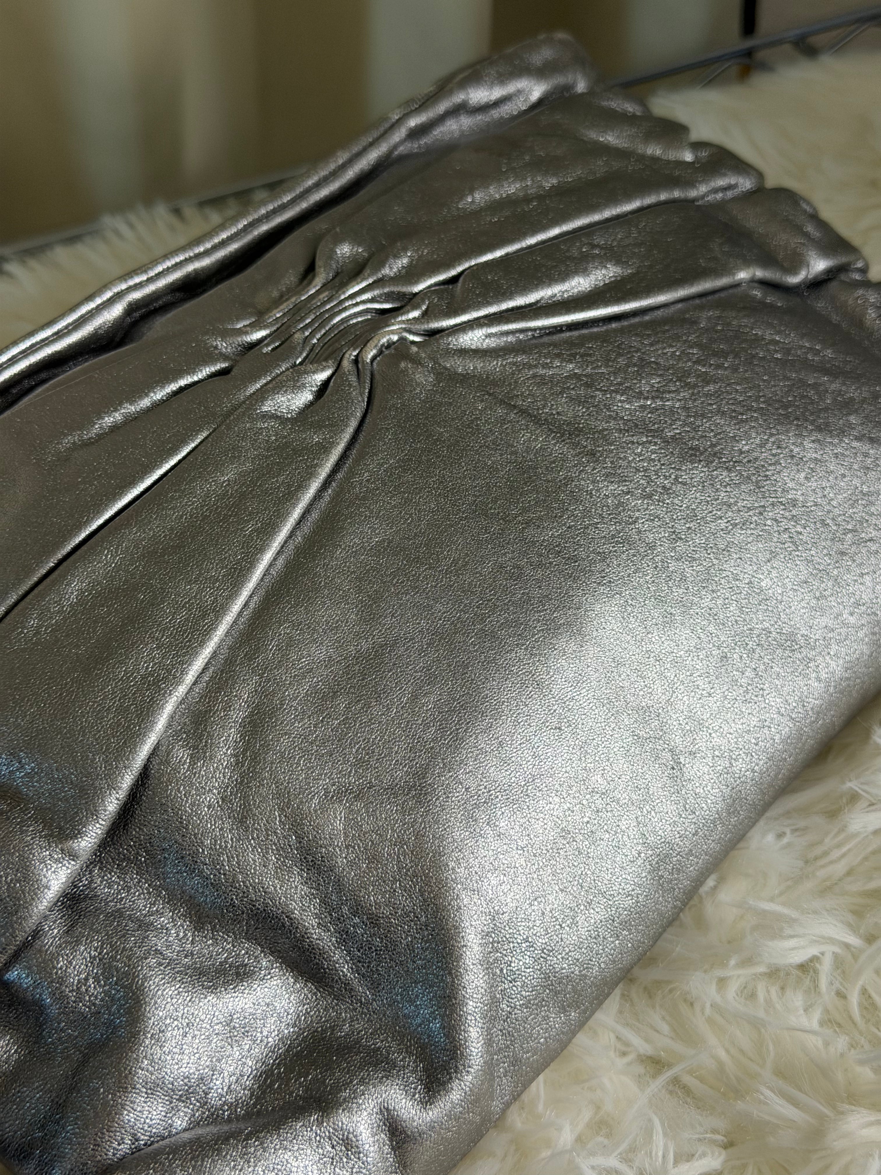 Pochette di Miu Miu in Pelle Metallica