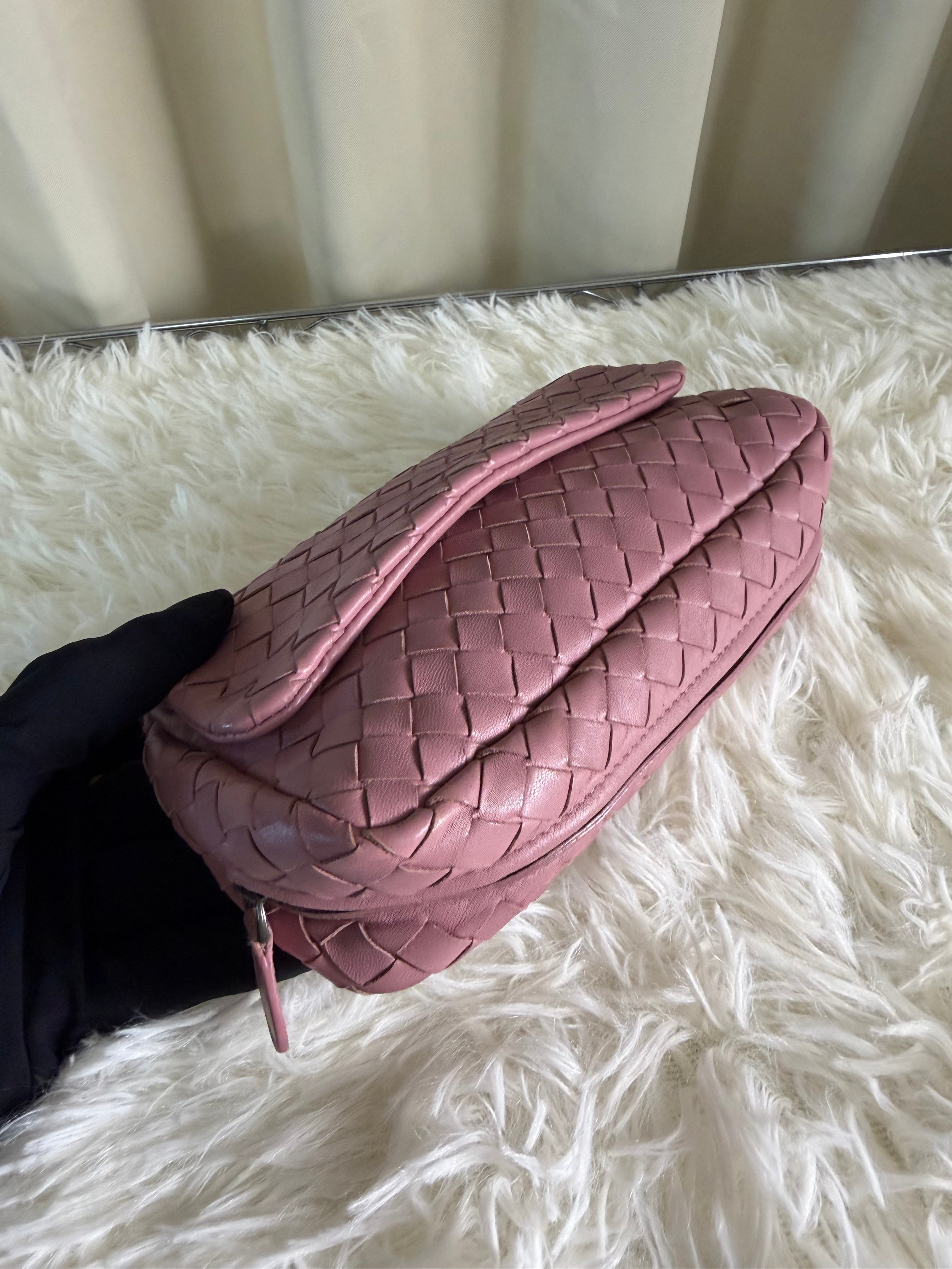Borsa a Tracolla di Bottega Veneta in Pelle Rosa
