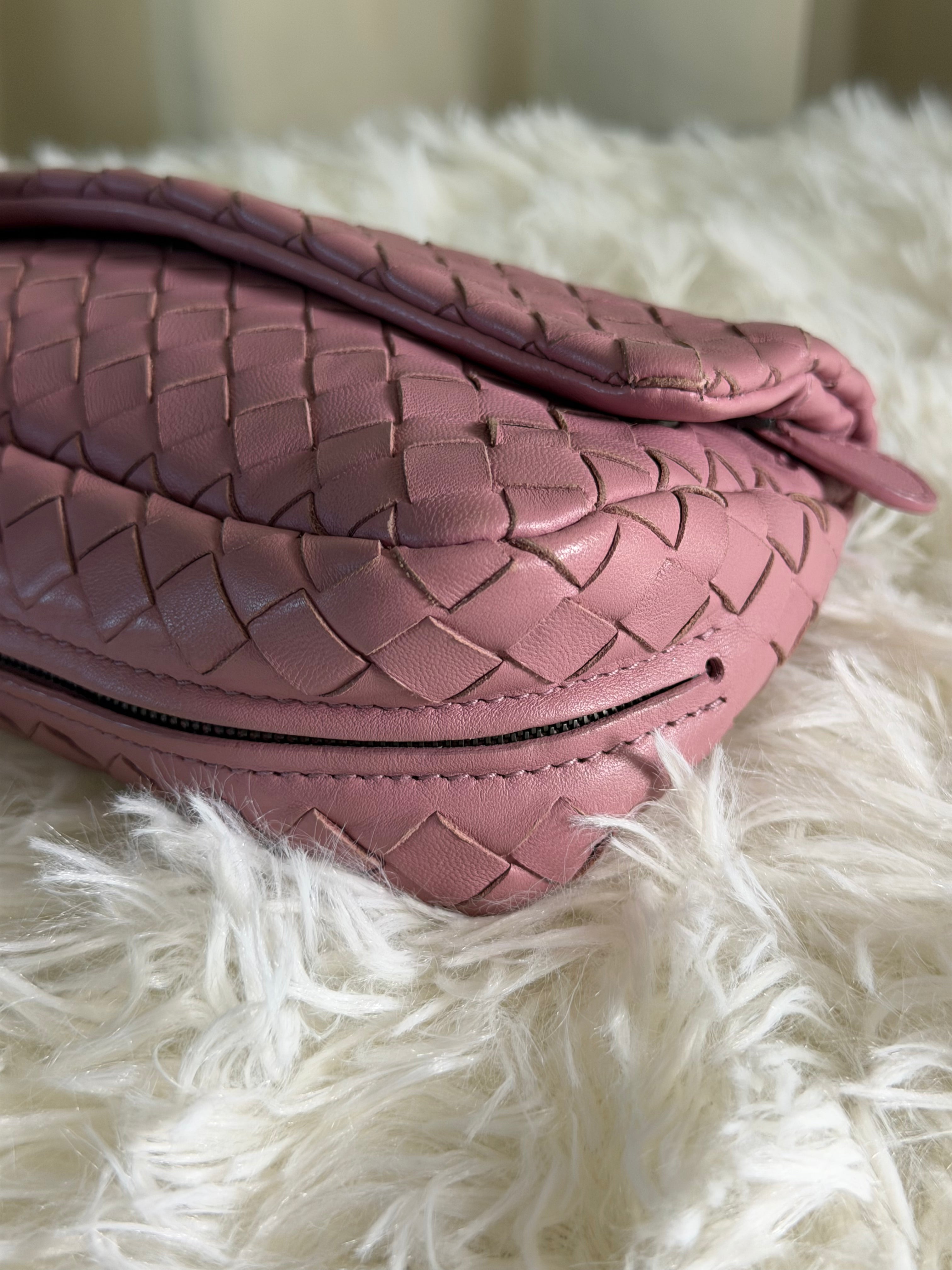 Borsa a Tracolla di Bottega Veneta in Pelle Rosa