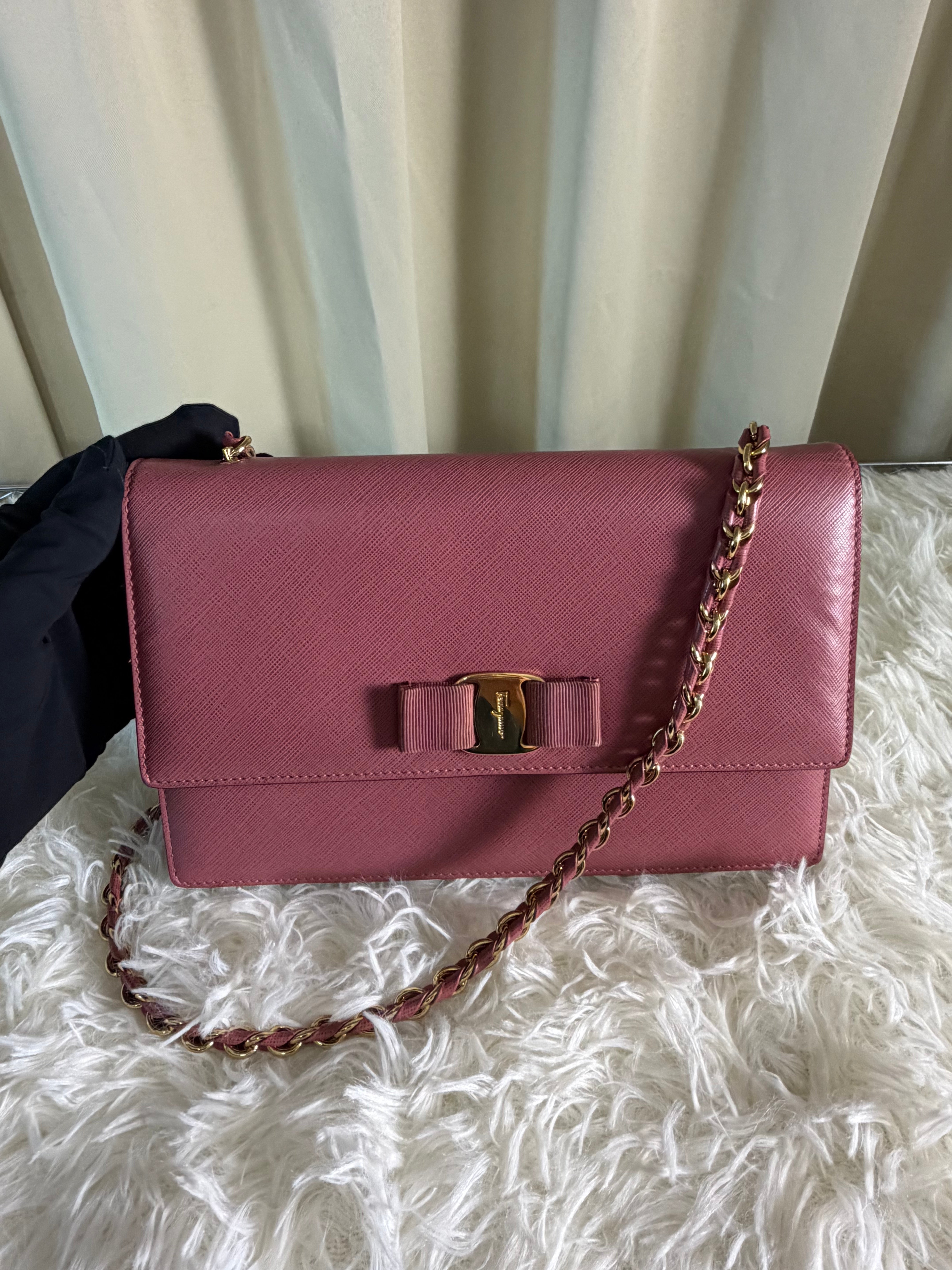 Borsa a Tracolla Salvatore Ferragamo Vara in Pelle Saffiano