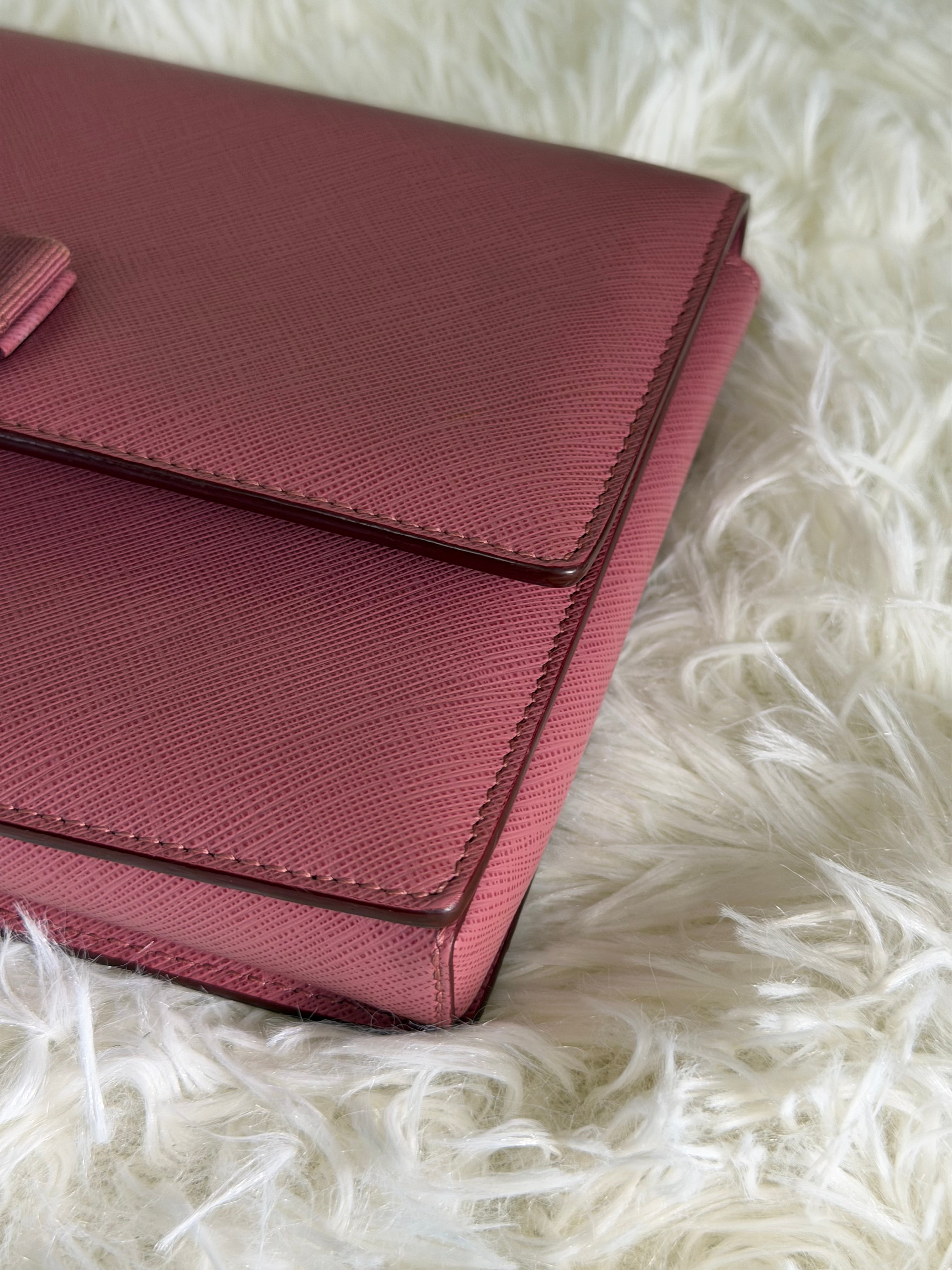 Borsa a Tracolla Salvatore Ferragamo Vara in Pelle Saffiano