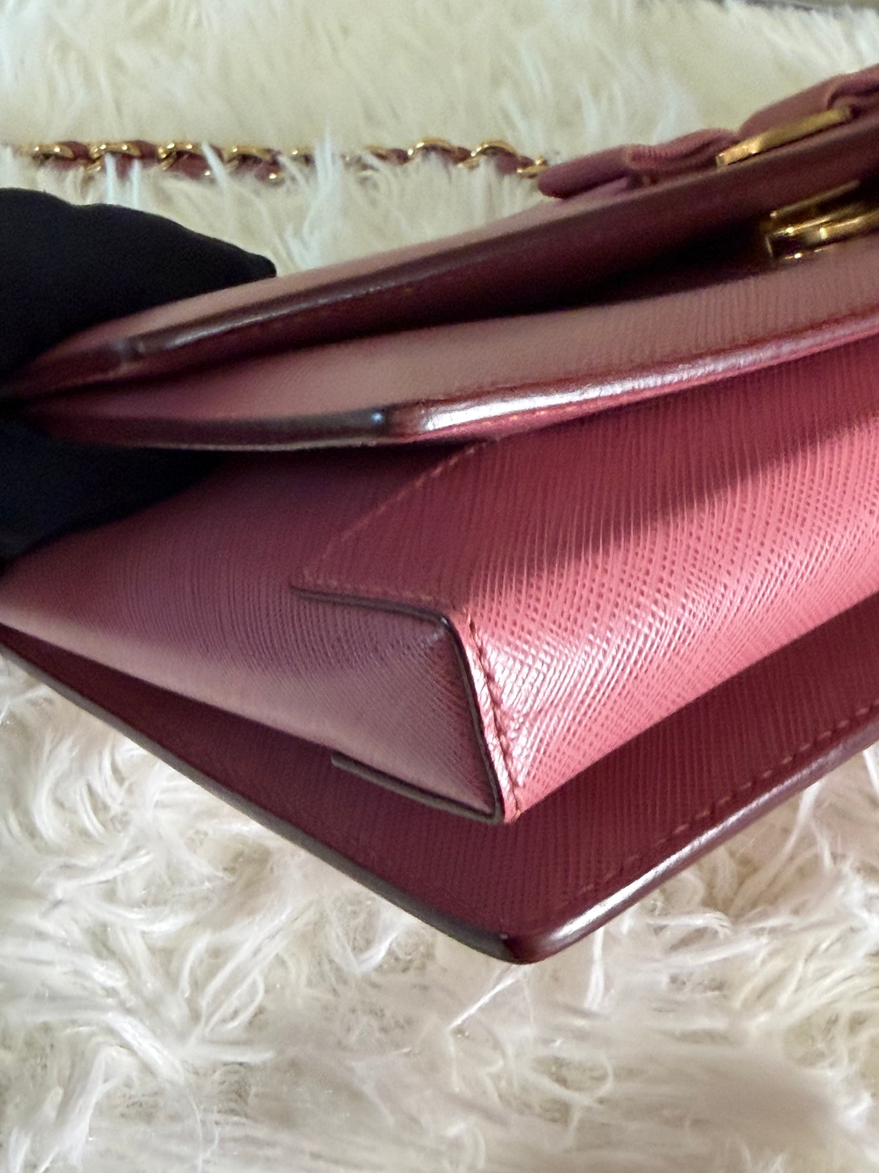 Borsa a Tracolla Salvatore Ferragamo Vara in Pelle Saffiano