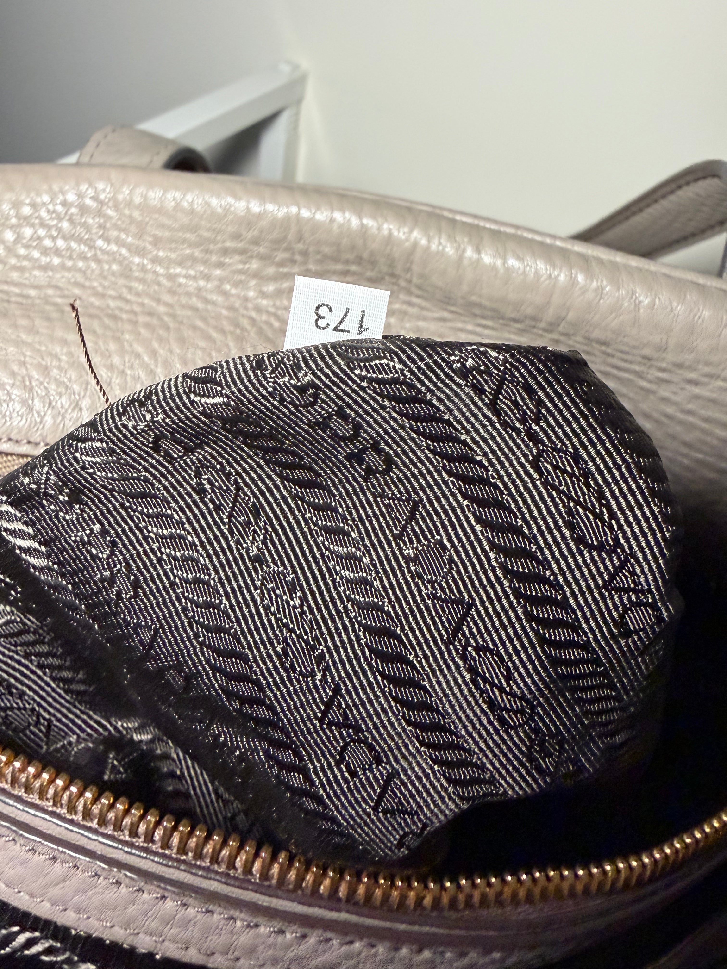 Borsa Prada Boston in Pelle Martellata