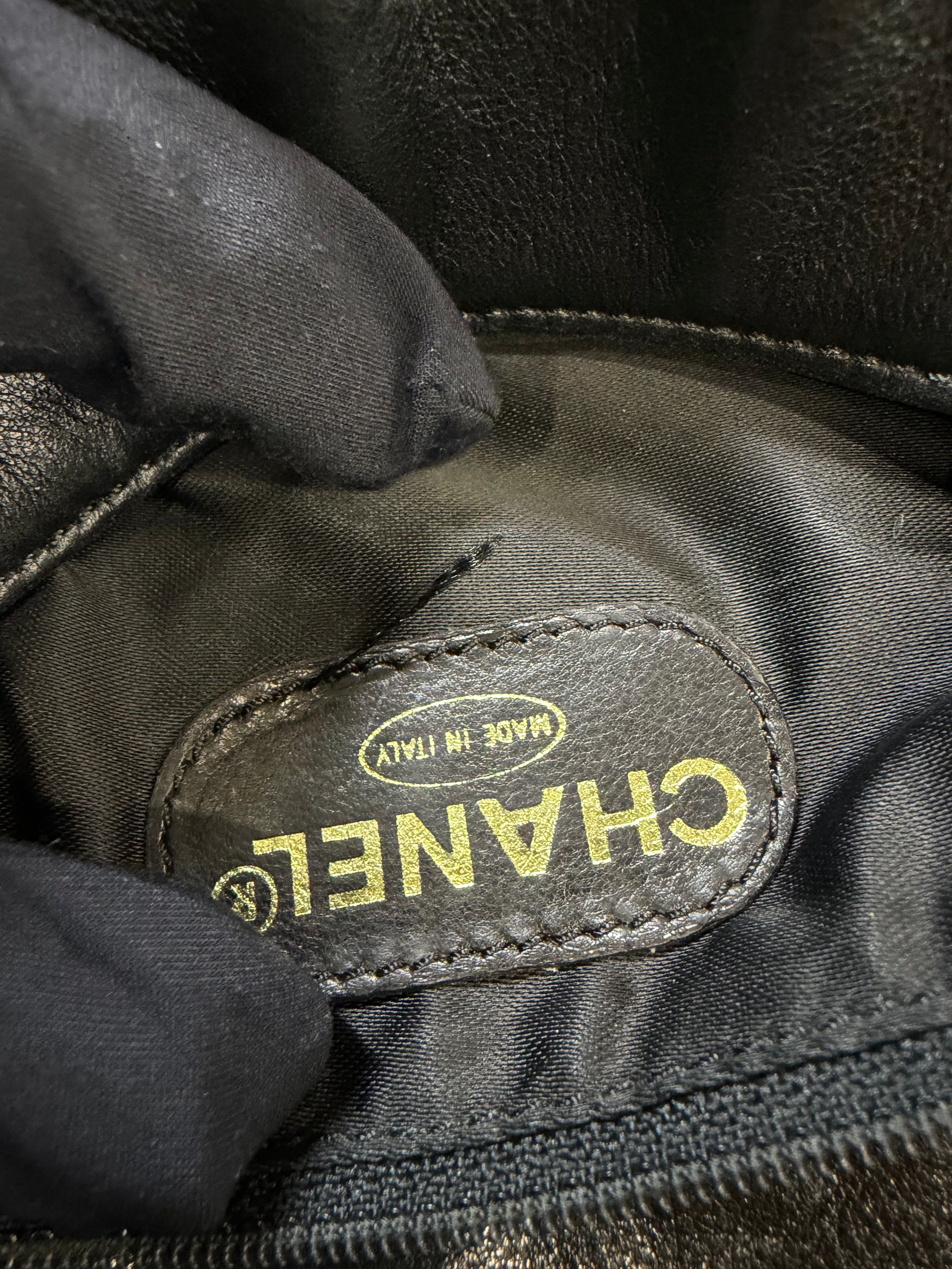 Borsa Vintage di Chanel in Pelle Nera