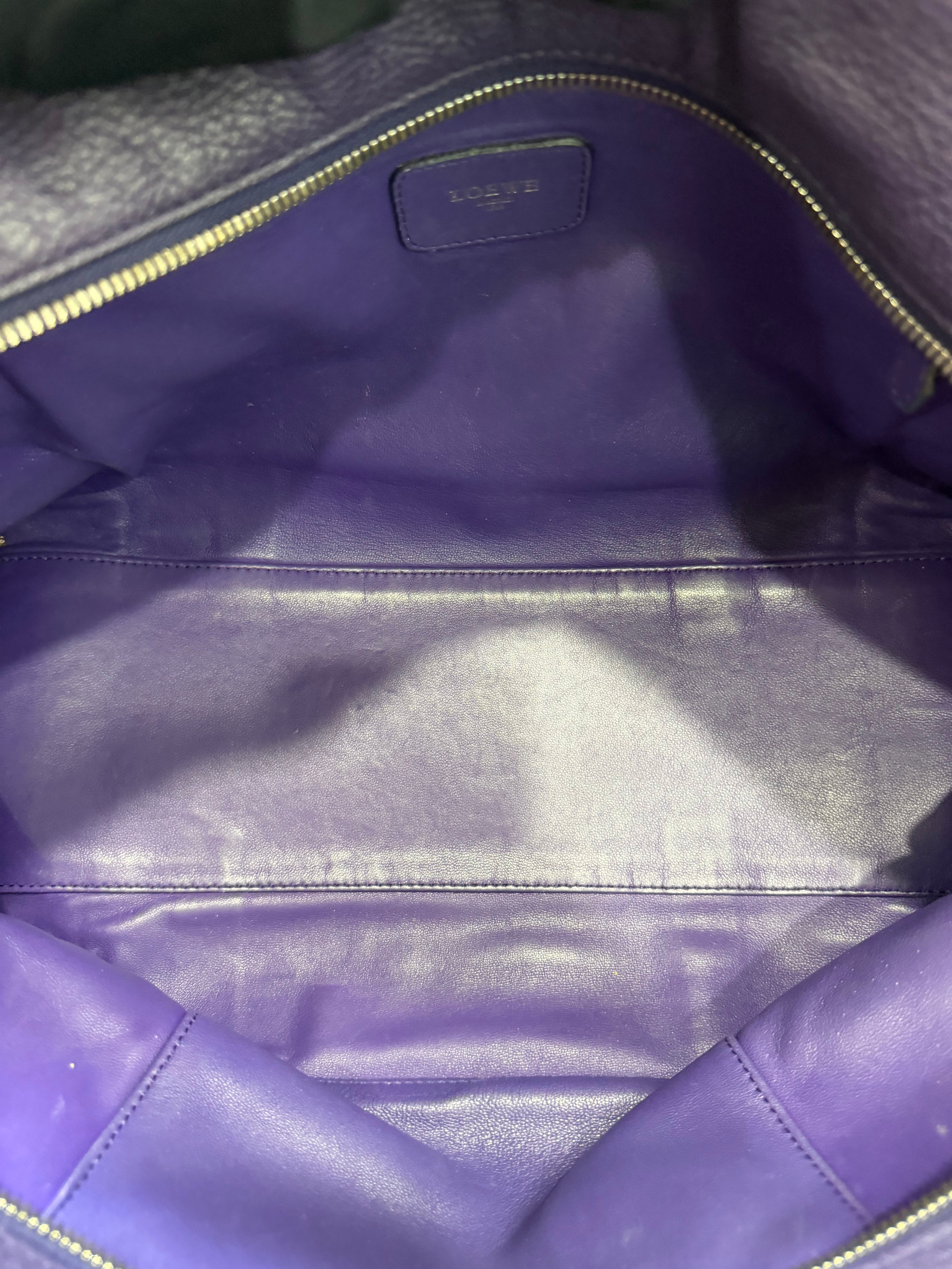 Borsa Loewe Amazona in Pelle Viola