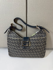 Borsa a Spalla Vintage Mamma Bucket di Fendi