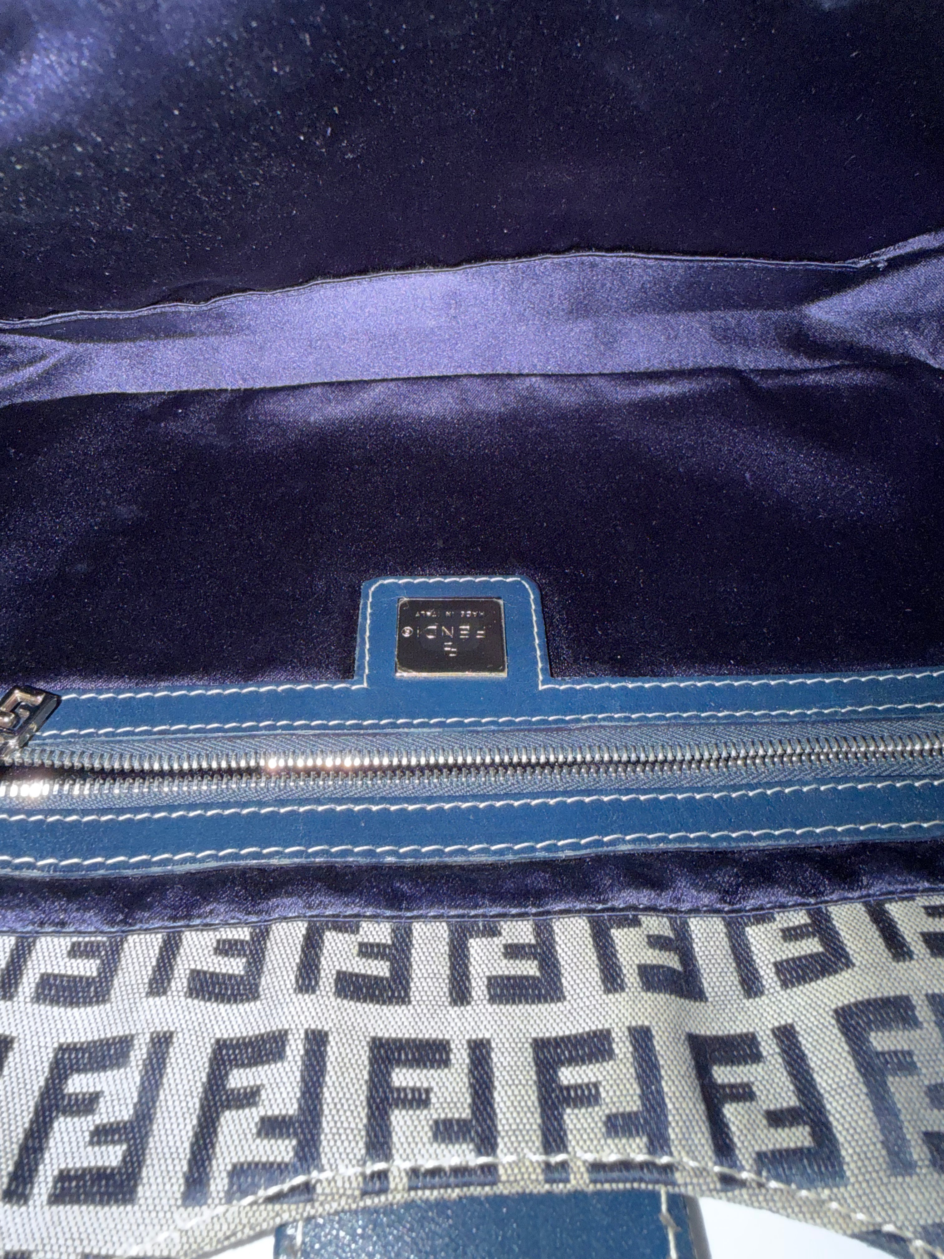 Borsa a Spalla Vintage Mamma Bucket di Fendi