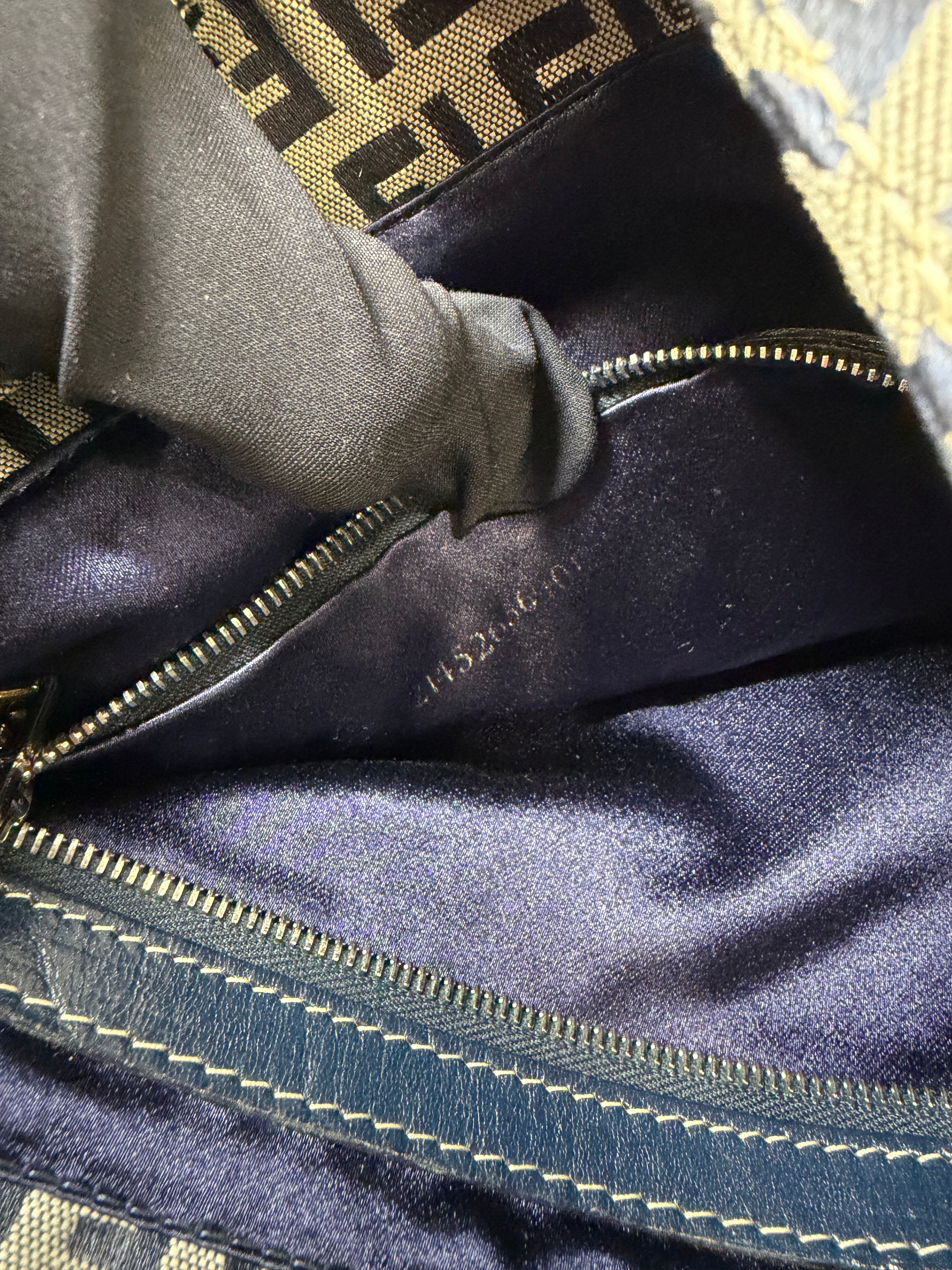Borsa a Spalla Vintage Mamma Bucket di Fendi