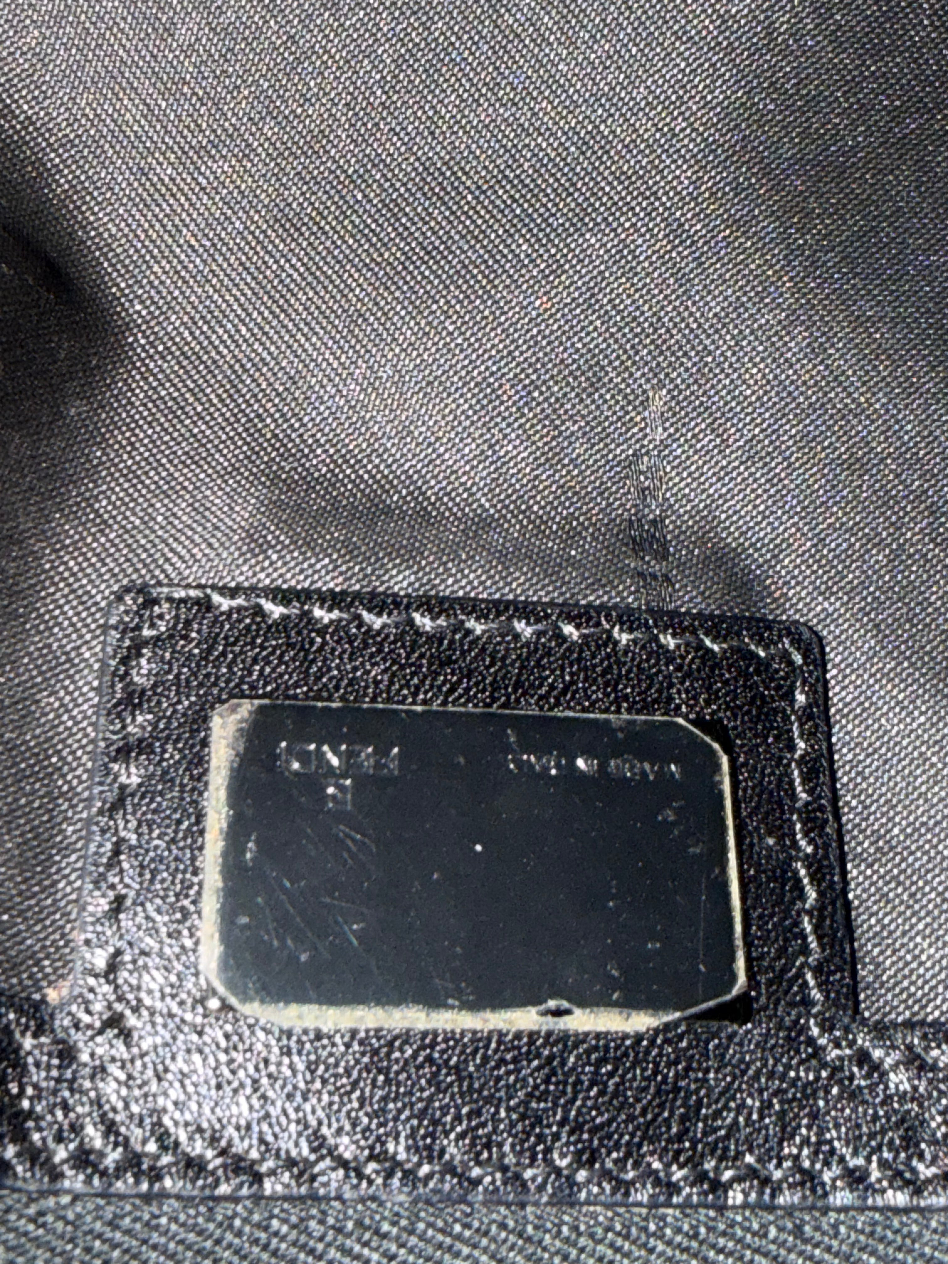 Borsa Fendi Baguette in Tela Zucchino Nera