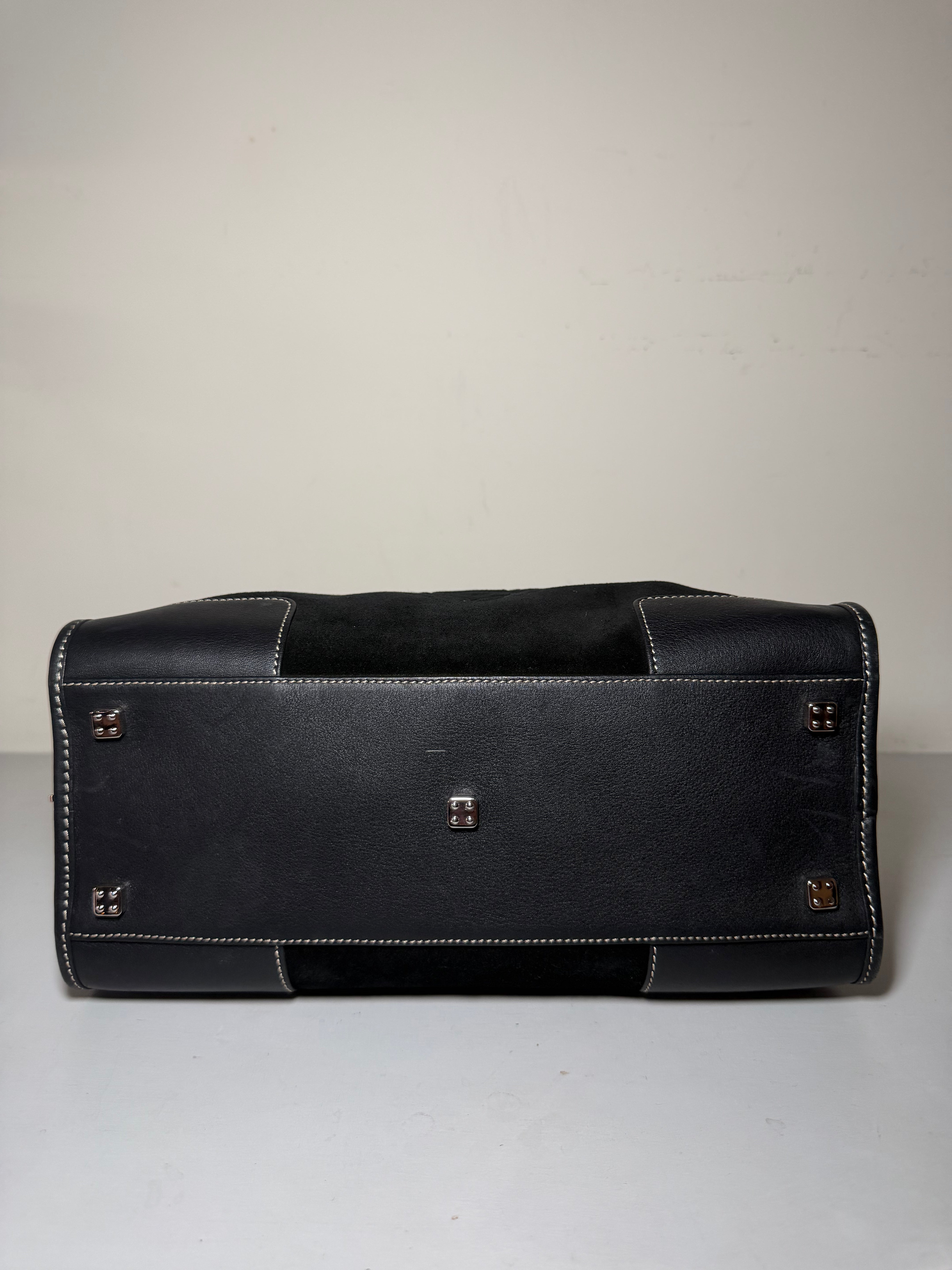 Borsa Loewe Amazona in Suede Nera