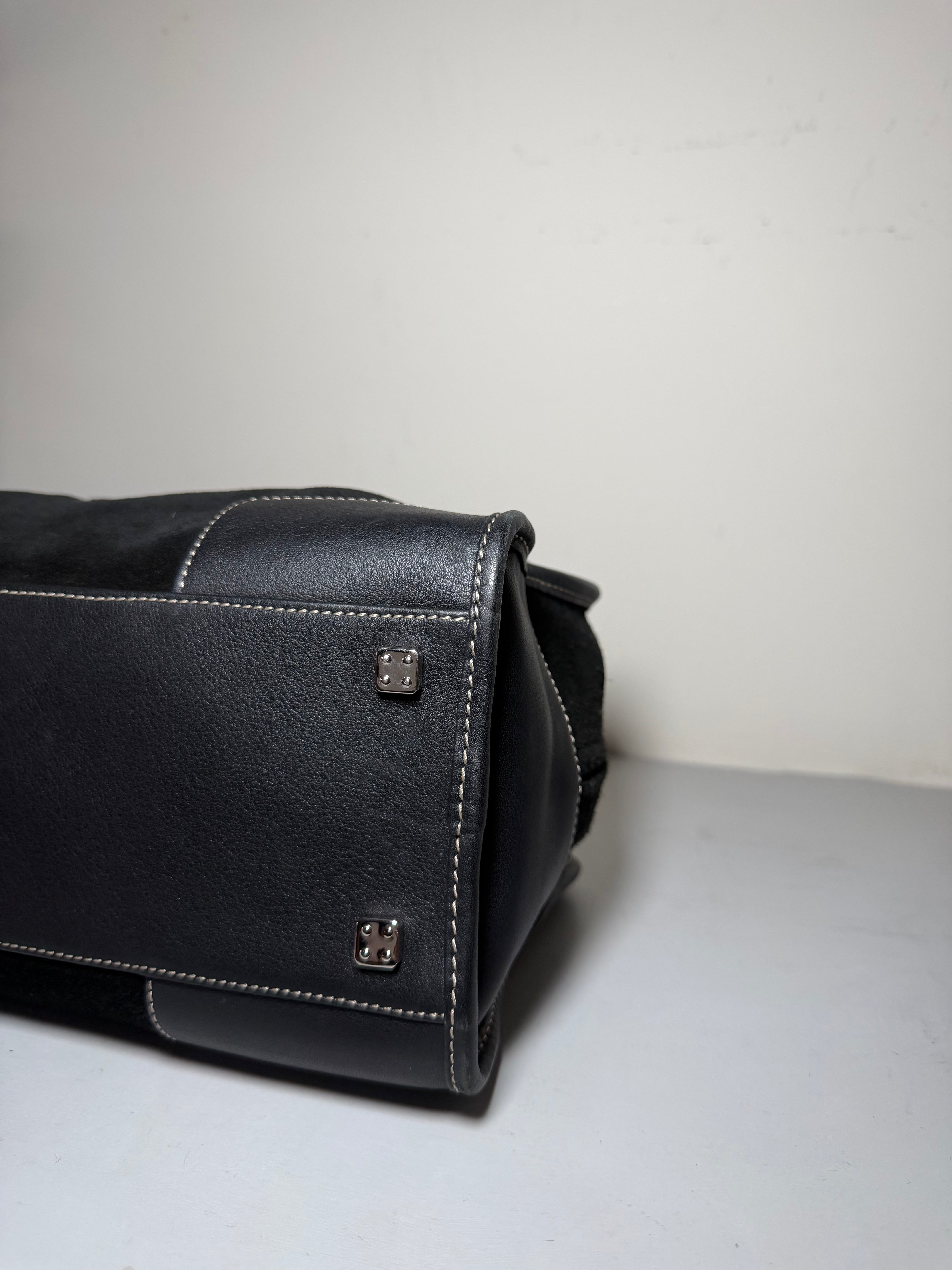 Borsa Loewe Amazona in Suede Nera