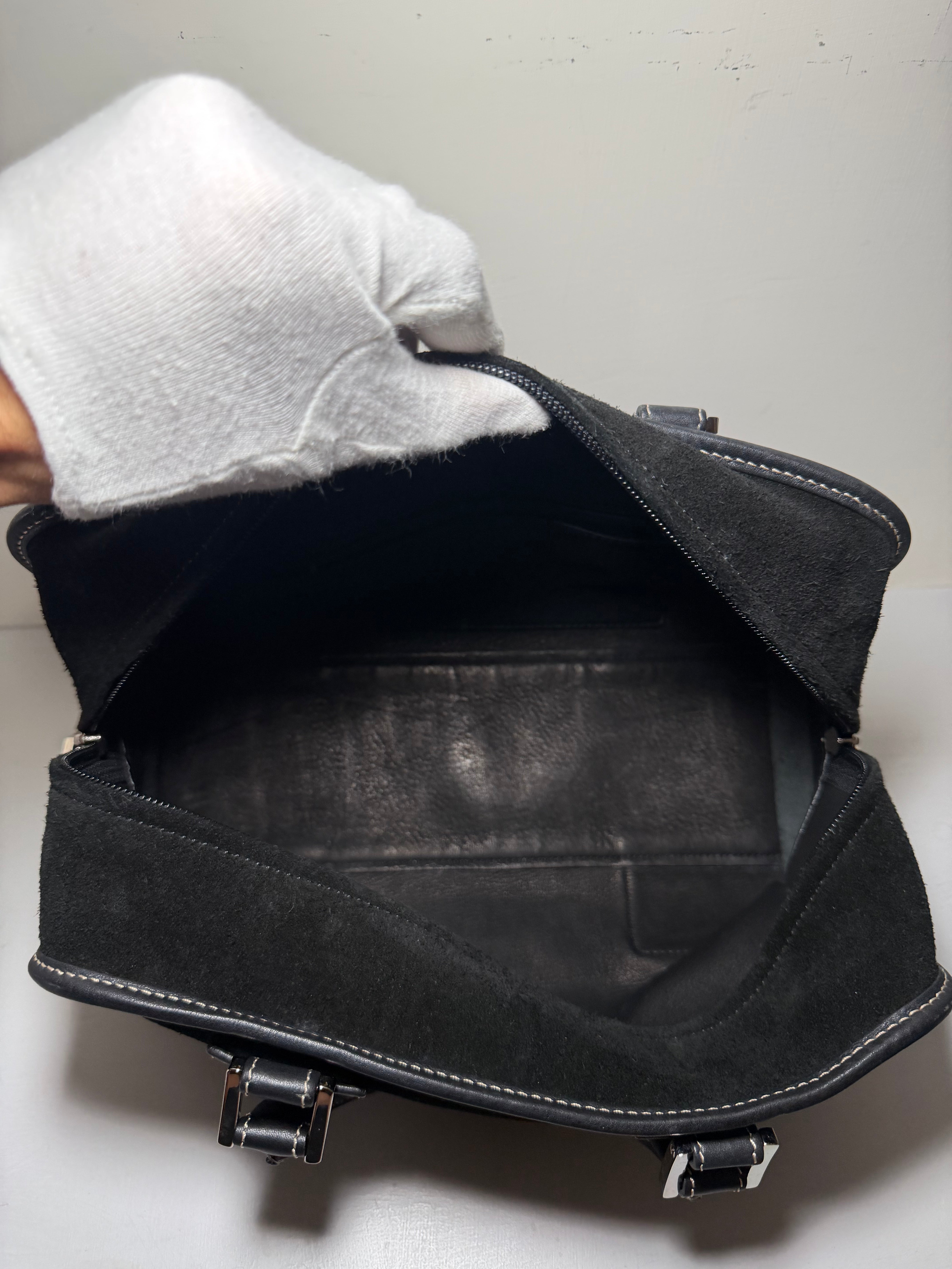 Borsa Loewe Amazona in Suede Nera