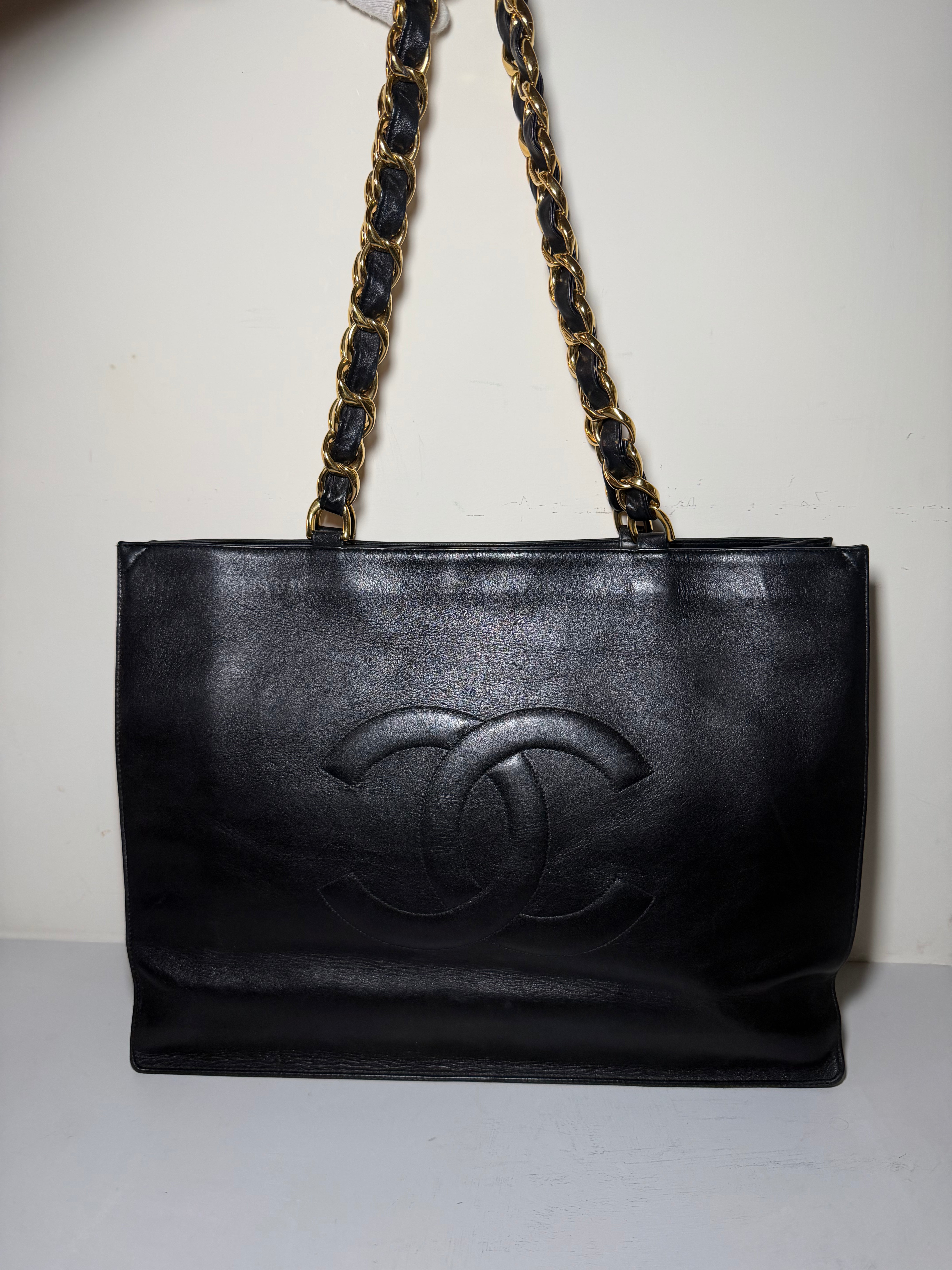 Borsa Chanel Tote Vintage in Pelle Nera