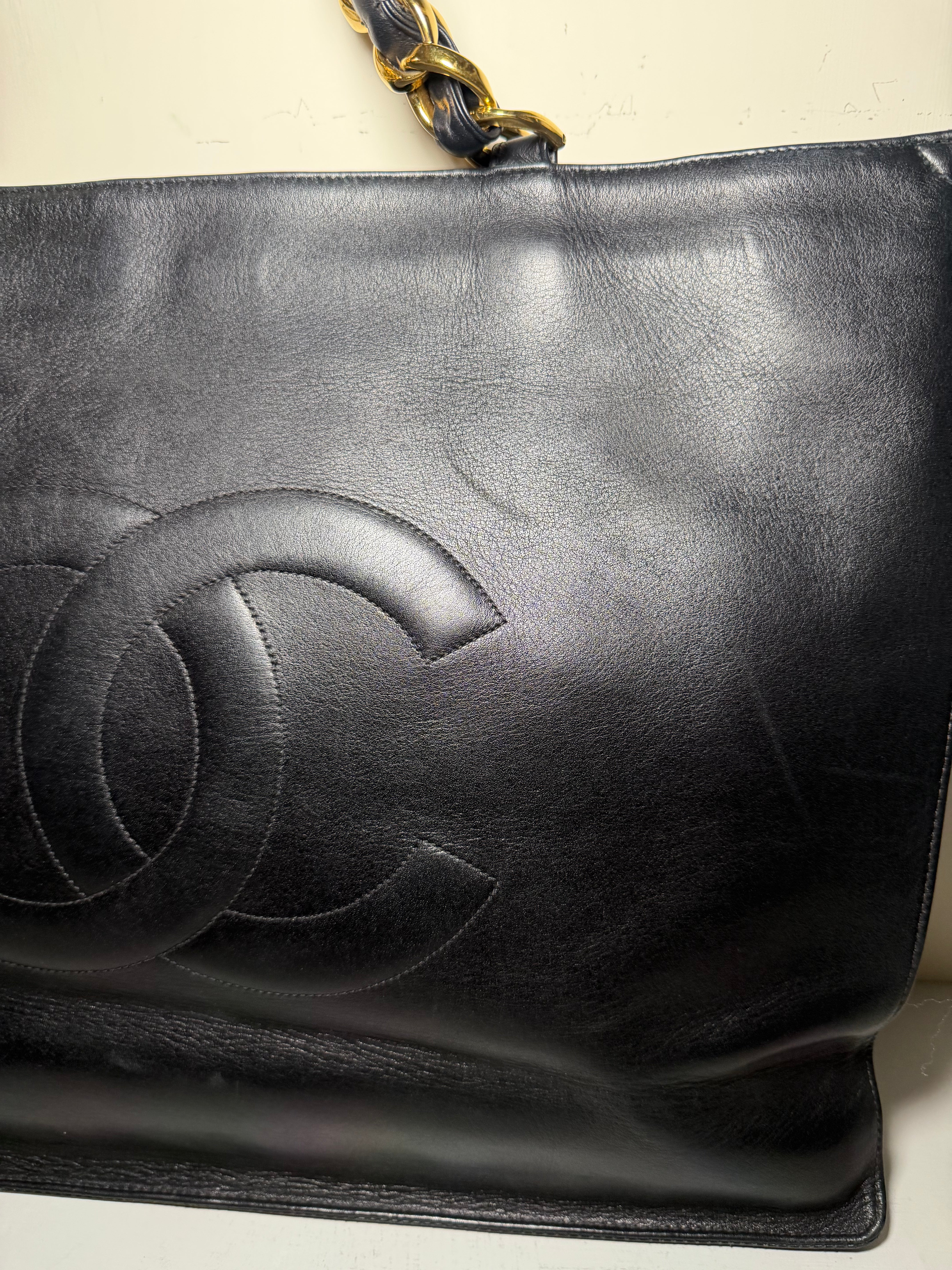 Borsa Chanel Tote Vintage in Pelle Nera