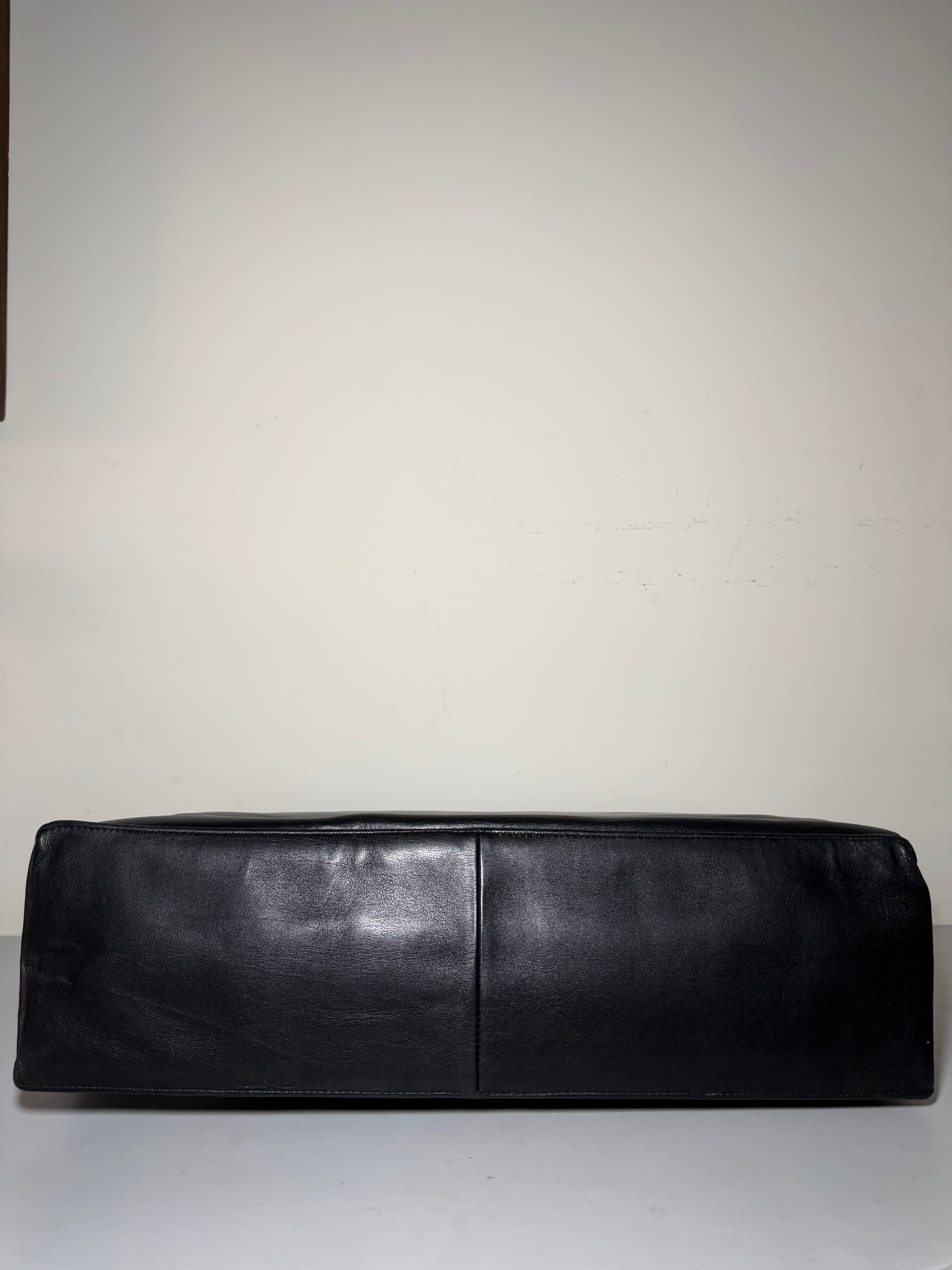 Borsa Chanel Tote Vintage in Pelle Nera