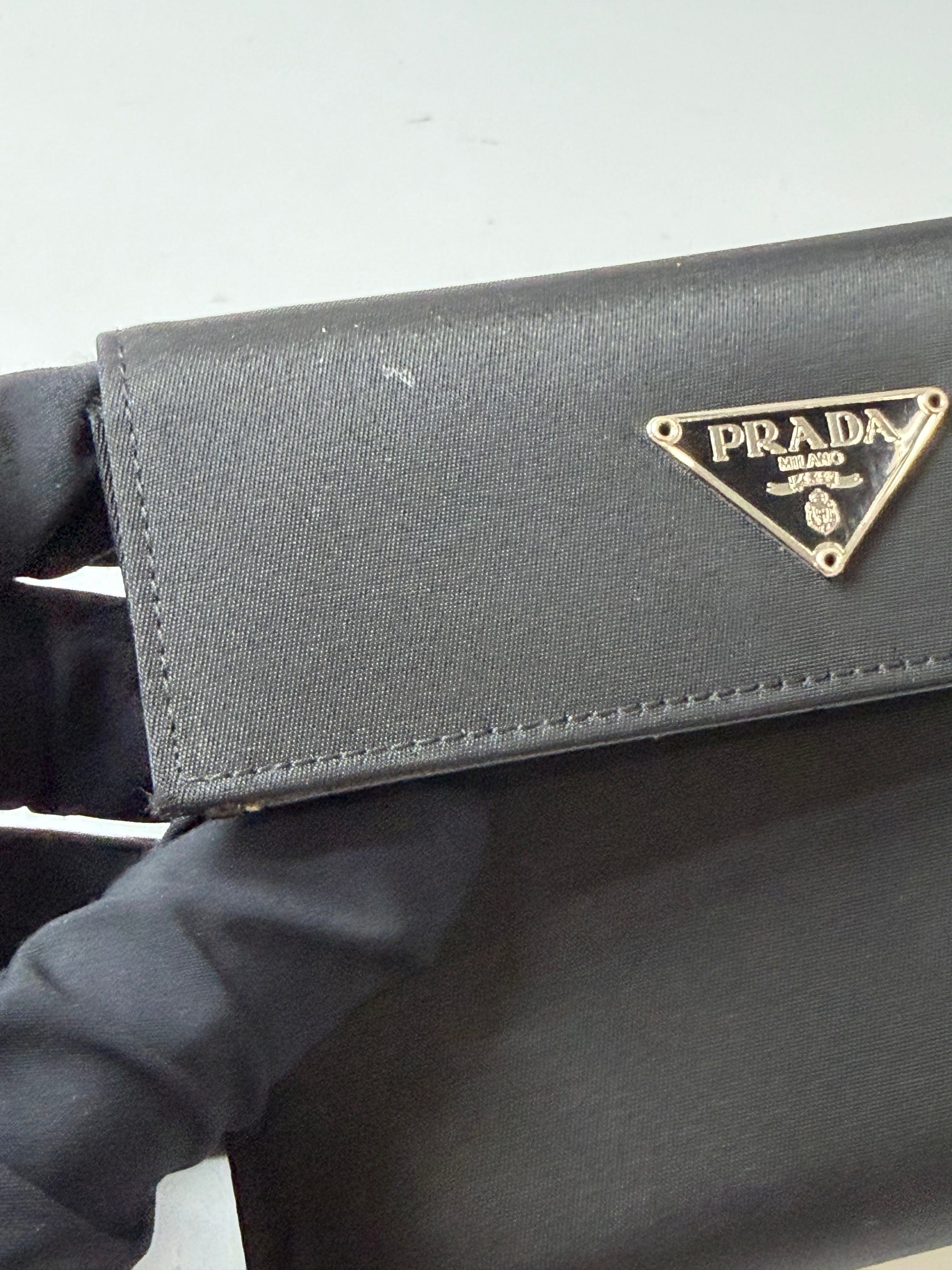 Portafoglio Prada in Nylon e Pelle Saffiano