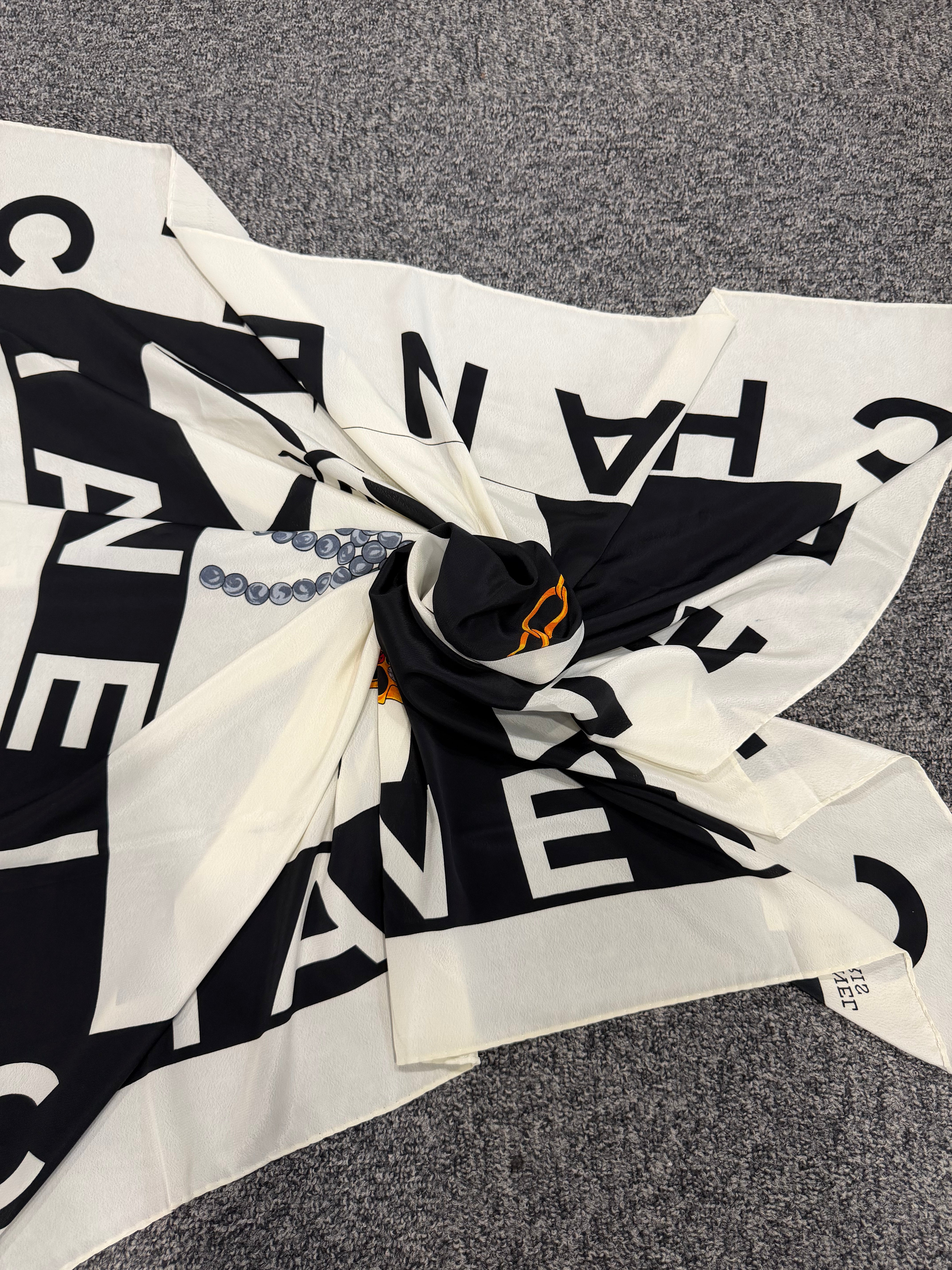 Foulard in Seta Chanel