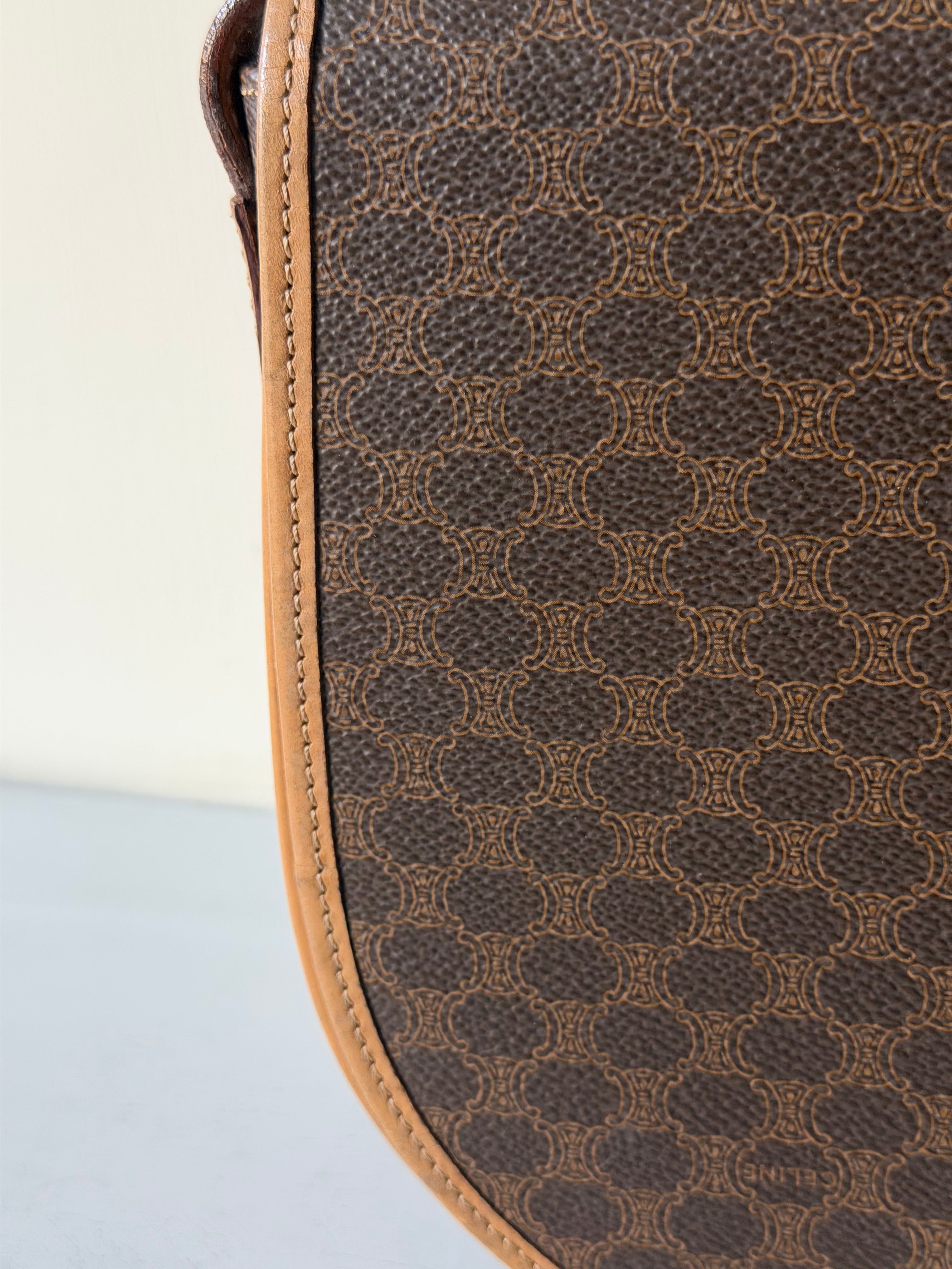 Borsa a Tracolla Vintage Celine con Iconico Motivo Macadam