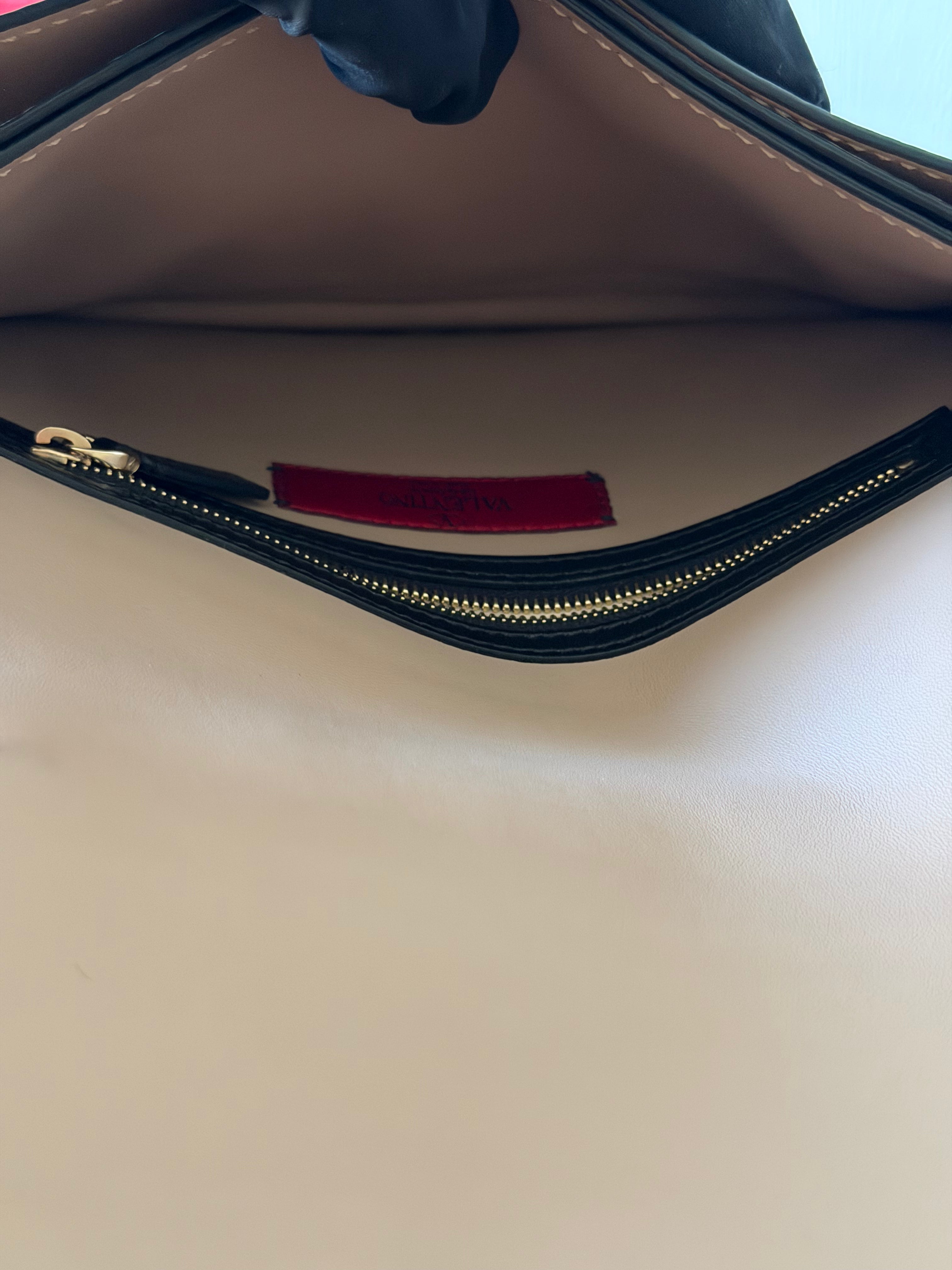 Pochette Valentino Garavani Rockstud