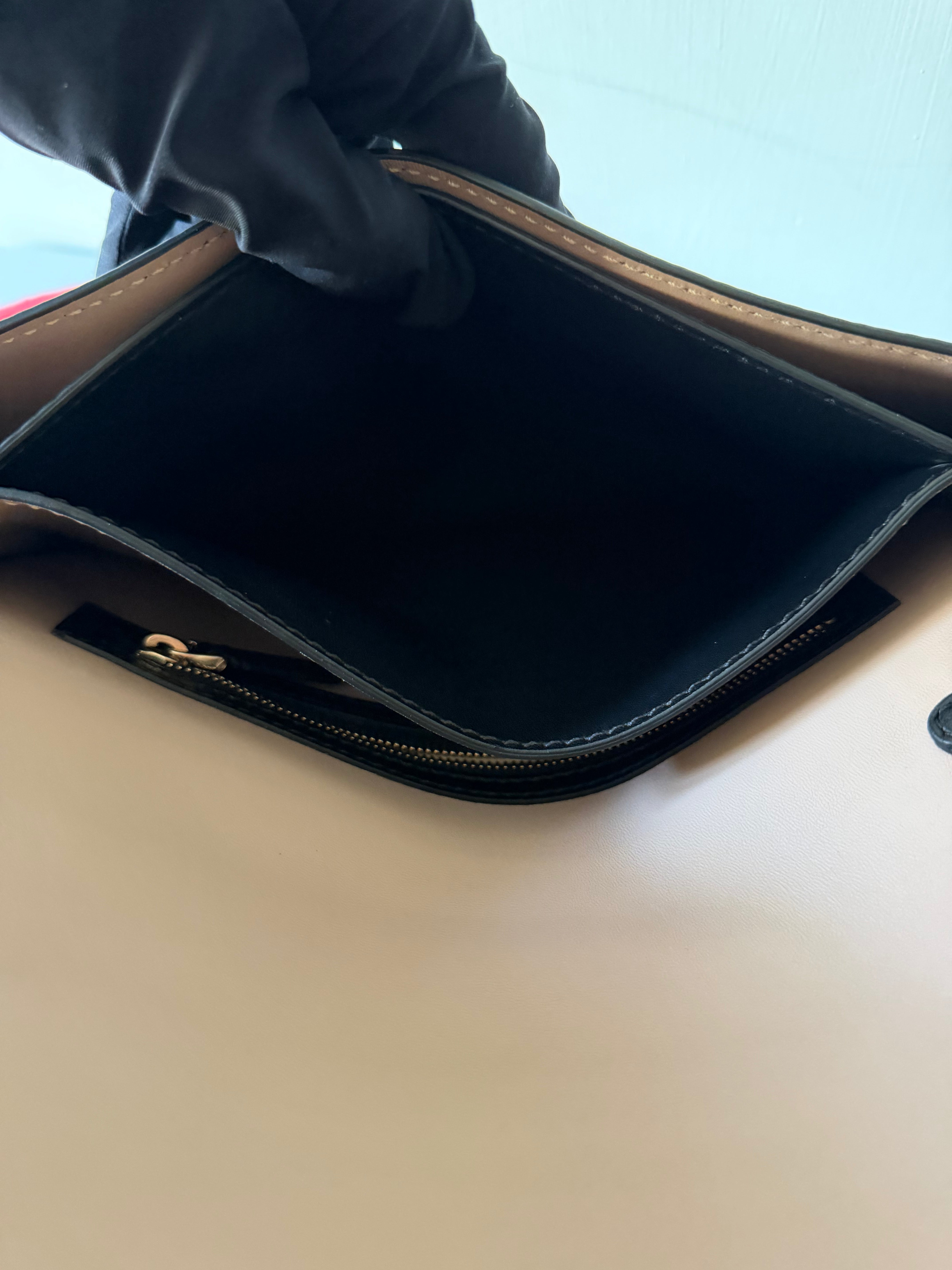 Pochette Valentino Garavani Rockstud