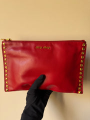 Pochette in Pelle Rossa di Miu Miu