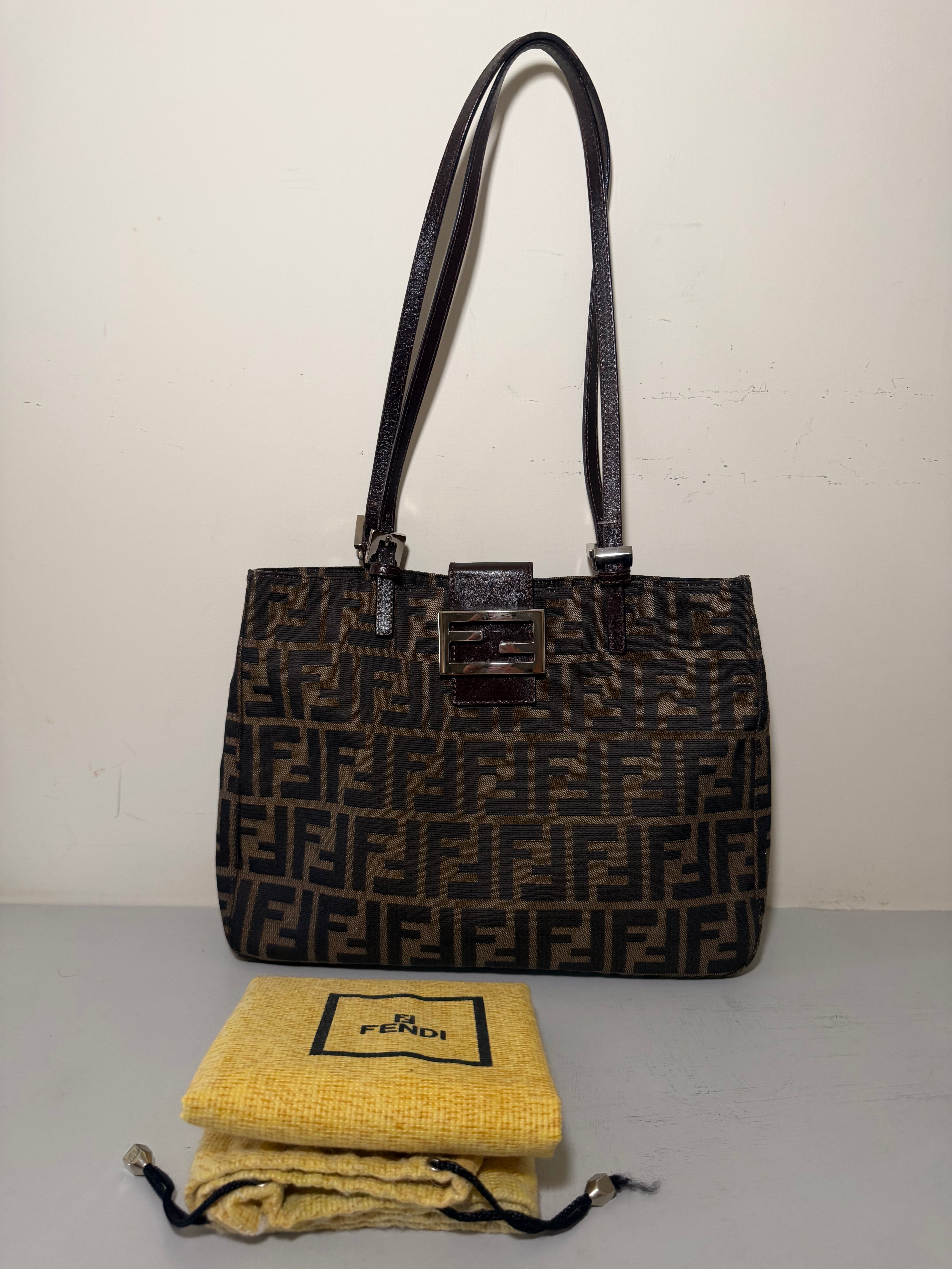 Borsa a Spalla Fendi Vintage in Tela Zucca